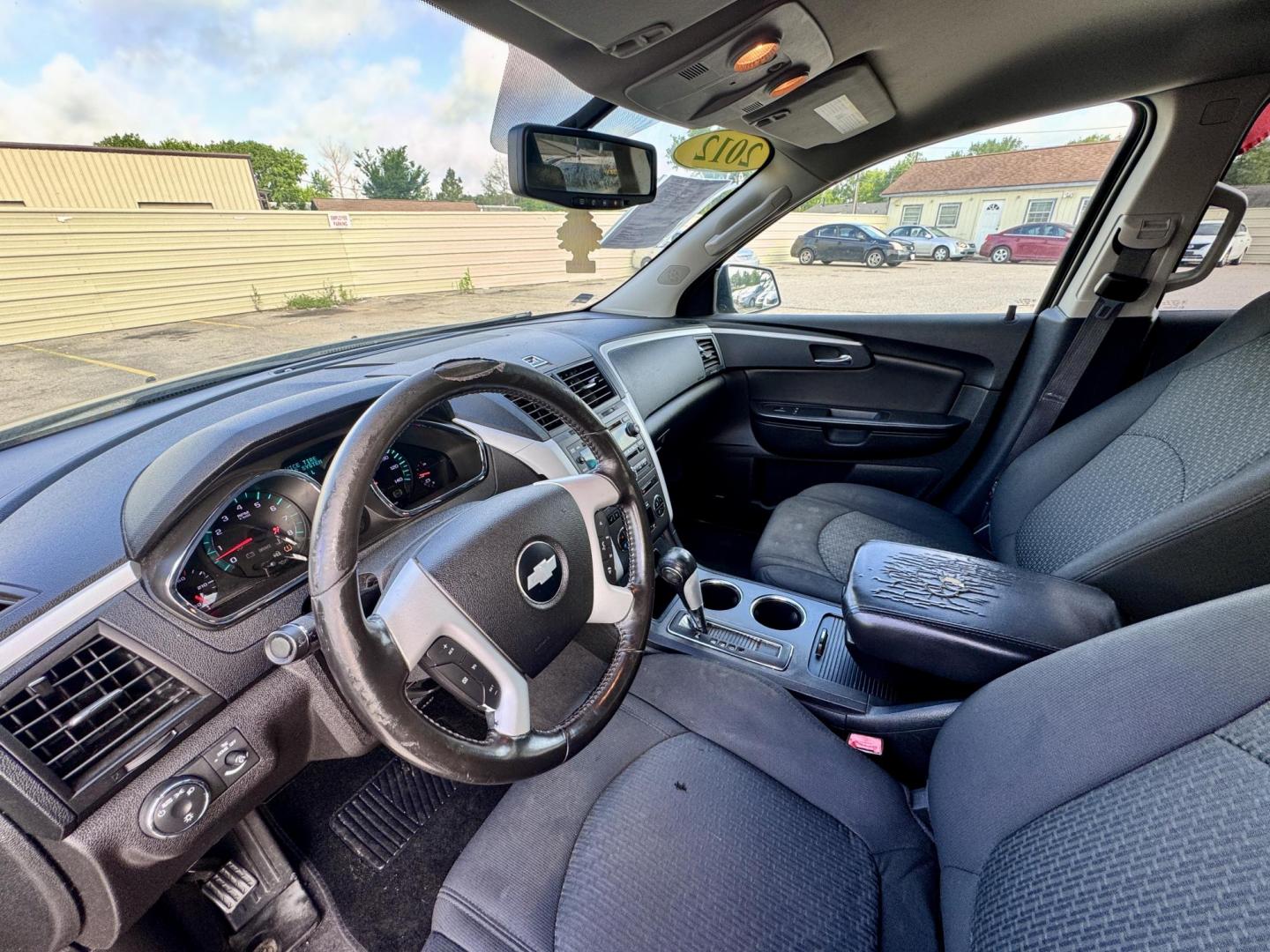 2012 Chevrolet Traverse LT FWD (1GNKRGED2CJ) with an 3.6L V6 DOHC 24V engine, 6-Speed Automatic transmission, located at 16710 Clay Rd., Houston, TX, 77084, (281) 859-7900, 29.834864, -95.656166 - Photo#8