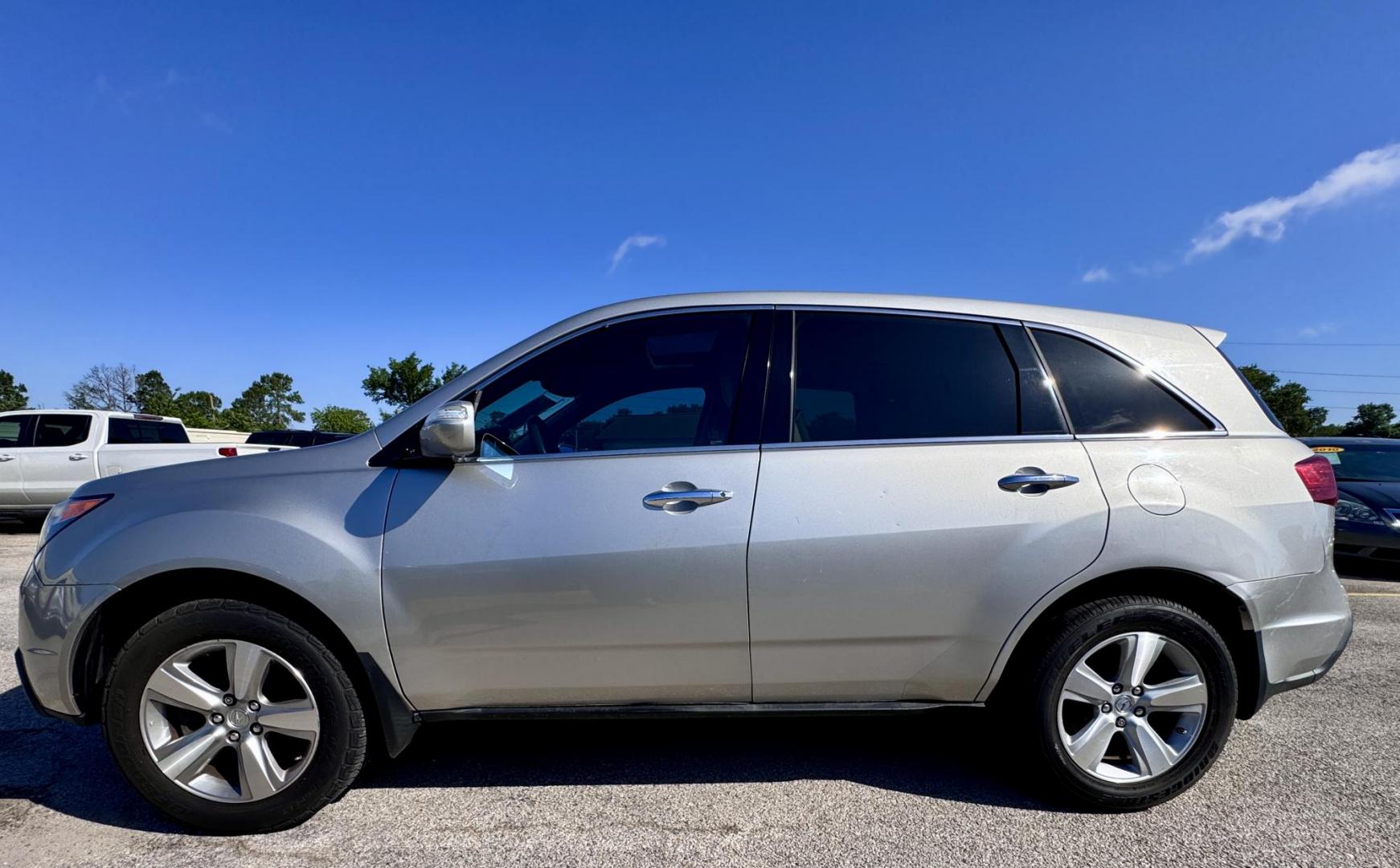 2010 Acura MDX Tech Package (2HNYD2H68AH) with an 3.5L V6 SOHC 24V engine, 6-Speed Automatic transmission, located at 16710 Clay Rd., Houston, TX, 77084, (281) 859-7900, 29.834864, -95.656166 - Photo#1