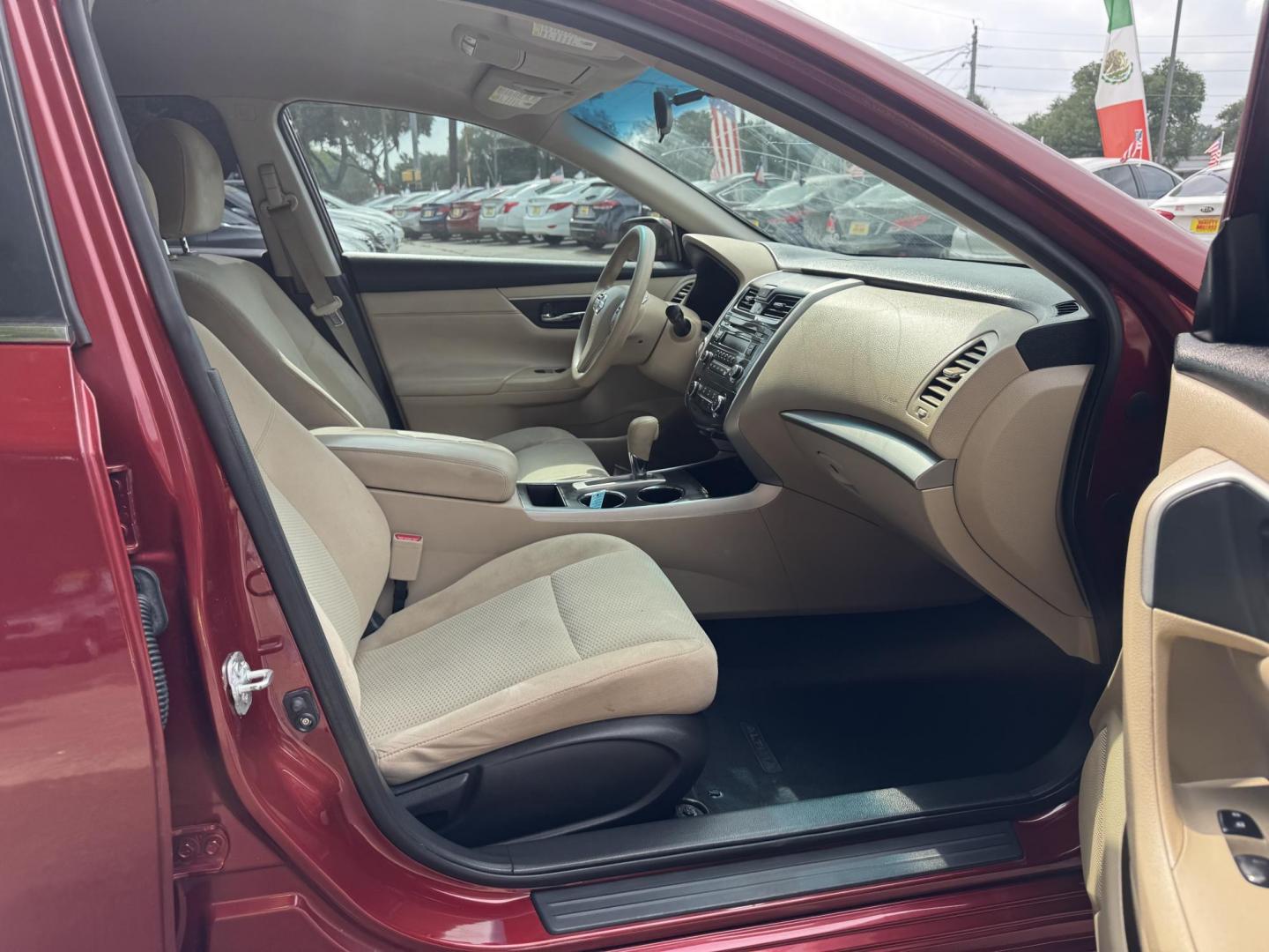 2015 Red /Tan Nissan Altima 2.5 S (1N4AL3AP4FN) with an 2.5L L4 DOHC 16V engine, Continuously Variable Transmission transmission, located at 16710 Clay Rd., Houston, TX, 77084, (281) 859-7900, 29.834864, -95.656166 - Photo#12