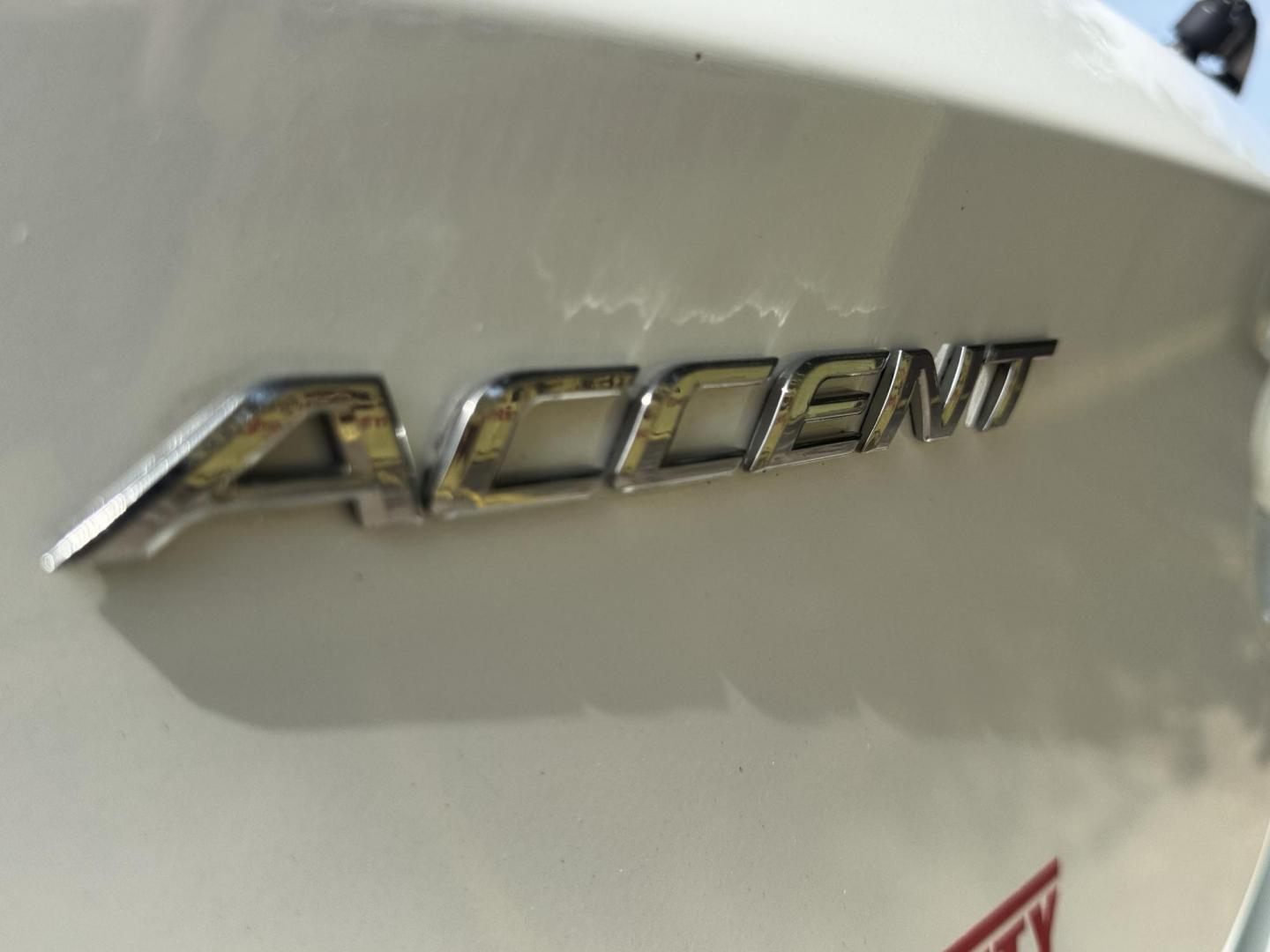 2014 White /Silver Hyundai Accent GS 5-Door (KMHCT5AE4EU) with an 1.6L L4 DOHC 16V engine, located at 16710 Clay Rd., Houston, TX, 77084, (281) 859-7900, 29.834864, -95.656166 - Photo#10