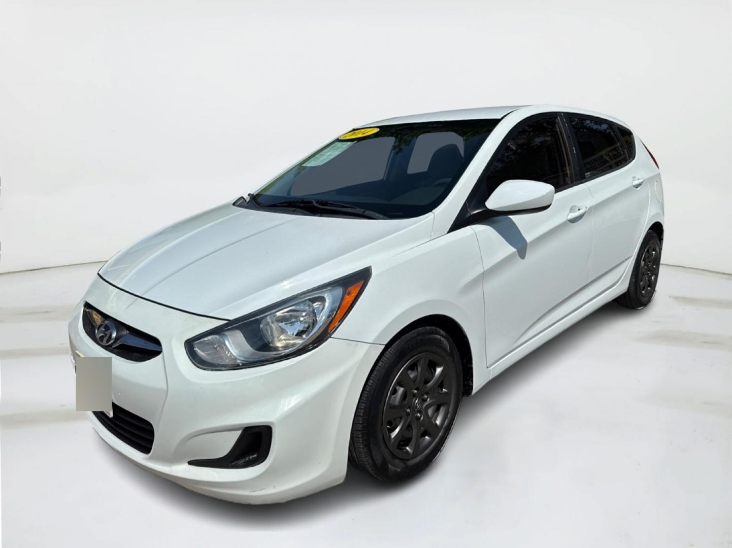 2014 White /Silver Hyundai Accent GS 5-Door (KMHCT5AE4EU) with an 1.6L L4 DOHC 16V engine, located at 16710 Clay Rd., Houston, TX, 77084, (281) 859-7900, 29.834864, -95.656166 - Photo#2