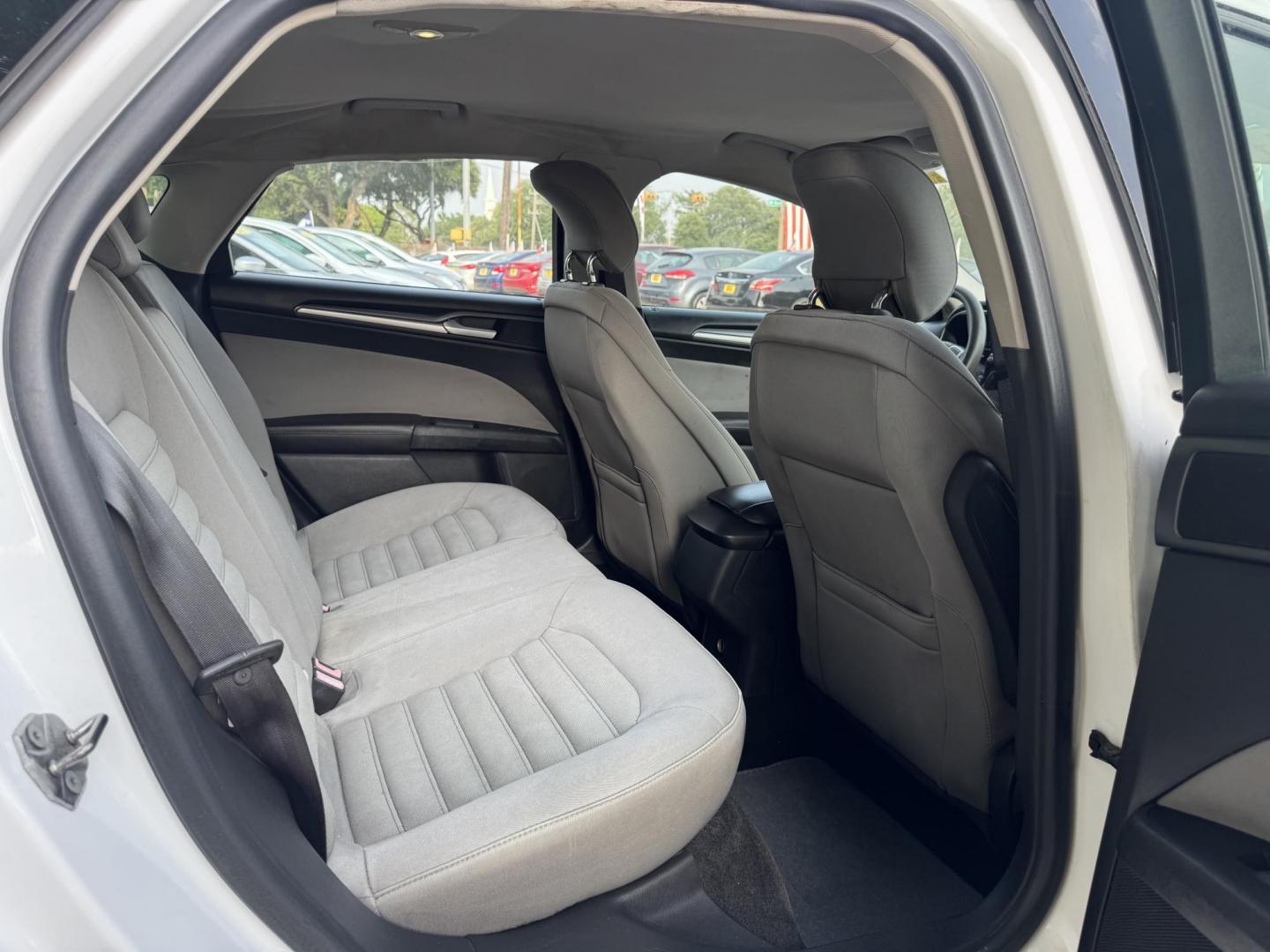 2013 White /Silver Ford Fusion S (3FA6P0G74DR) with an 2.5L L4 DOHC 16V engine, located at 16710 Clay Rd., Houston, TX, 77084, (281) 859-7900, 29.834864, -95.656166 - Photo#15