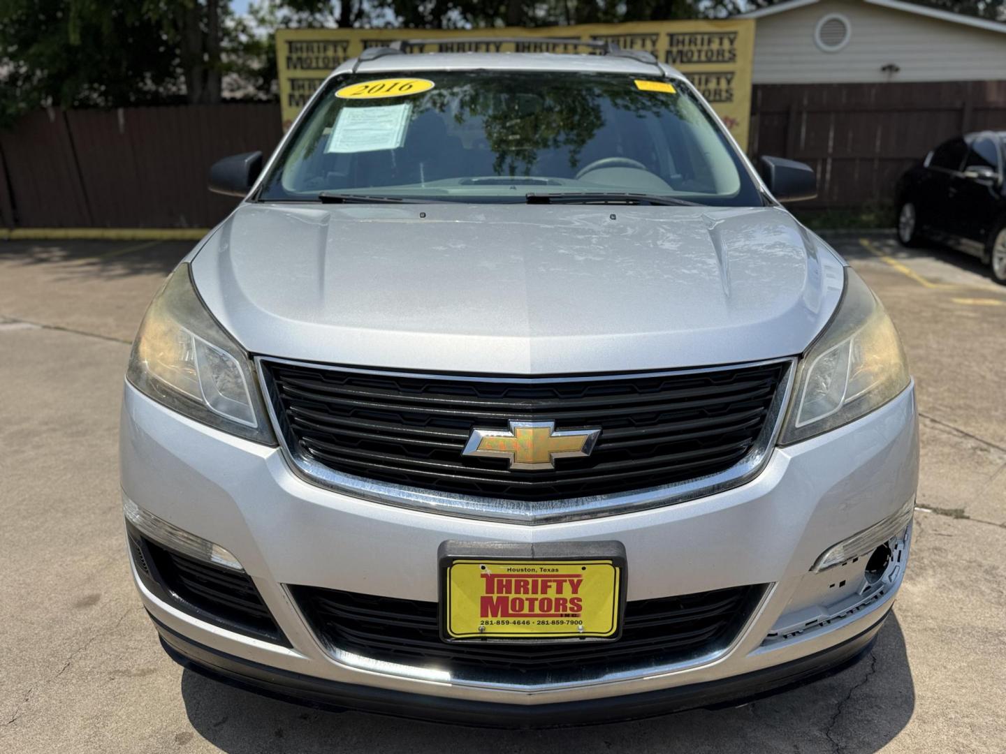 2016 Silver /Gray Chevrolet Traverse LS FWD (1GNKRFKD4GJ) with an 3.6L V6 DOHC 24V engine, 6A transmission, located at 16710 Clay Rd., Houston, TX, 77084, (281) 859-7900, 29.834864, -95.656166 - Photo#0