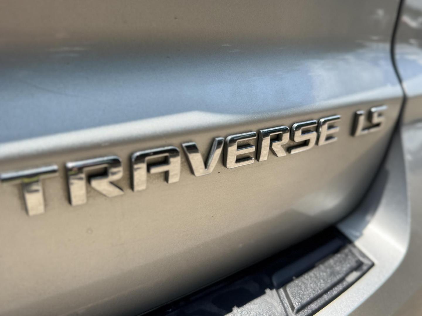 2016 Silver /Gray Chevrolet Traverse LS FWD (1GNKRFKD4GJ) with an 3.6L V6 DOHC 24V engine, 6A transmission, located at 16710 Clay Rd., Houston, TX, 77084, (281) 859-7900, 29.834864, -95.656166 - Photo#5