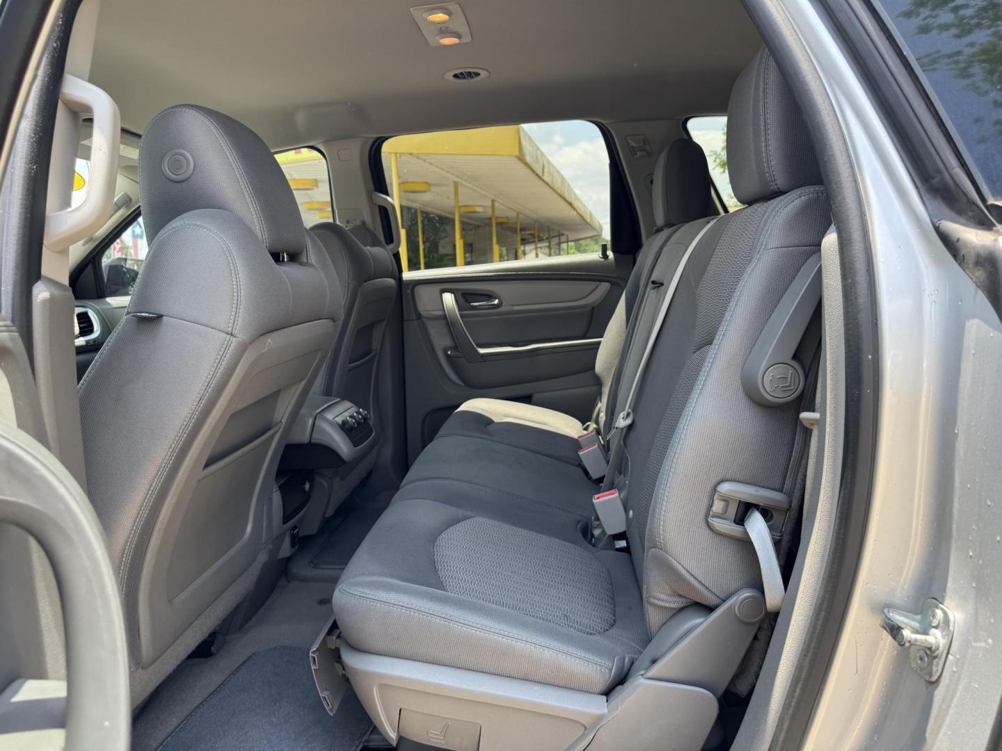 2016 Silver /Gray Chevrolet Traverse LS FWD (1GNKRFKD4GJ) with an 3.6L V6 DOHC 24V engine, 6A transmission, located at 16710 Clay Rd., Houston, TX, 77084, (281) 859-7900, 29.834864, -95.656166 - Photo#11