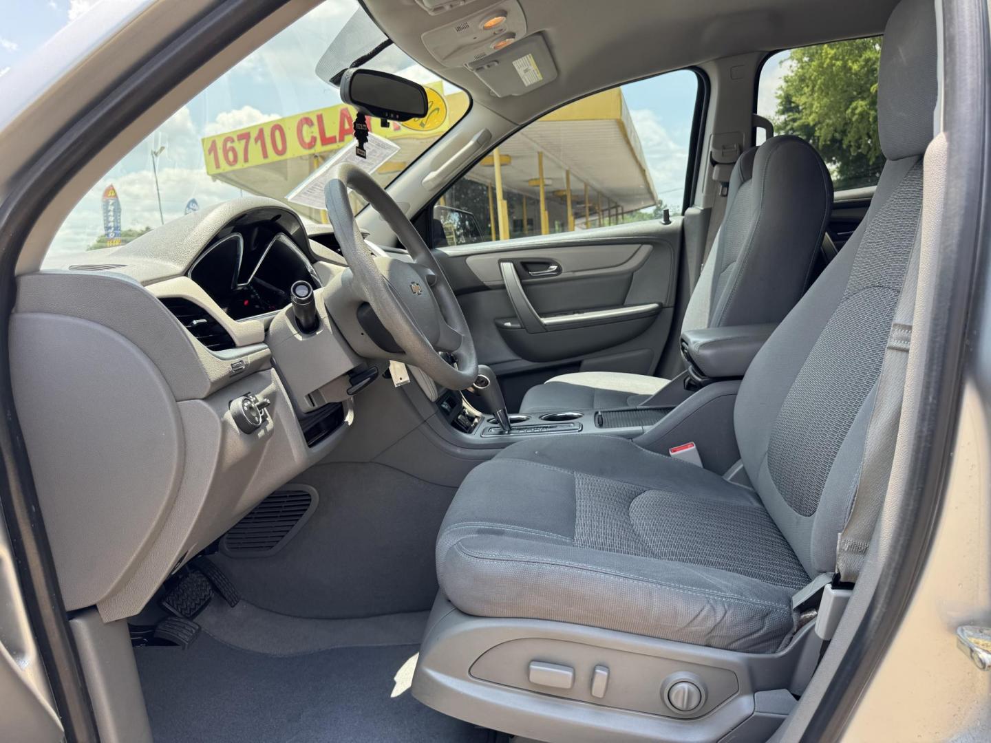 2016 Silver /Gray Chevrolet Traverse LS FWD (1GNKRFKD4GJ) with an 3.6L V6 DOHC 24V engine, 6A transmission, located at 16710 Clay Rd., Houston, TX, 77084, (281) 859-7900, 29.834864, -95.656166 - Photo#12
