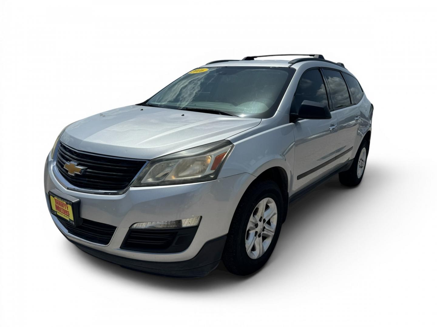 2016 Silver /Gray Chevrolet Traverse LS FWD (1GNKRFKD4GJ) with an 3.6L V6 DOHC 24V engine, 6A transmission, located at 16710 Clay Rd., Houston, TX, 77084, (281) 859-7900, 29.834864, -95.656166- Photo#6