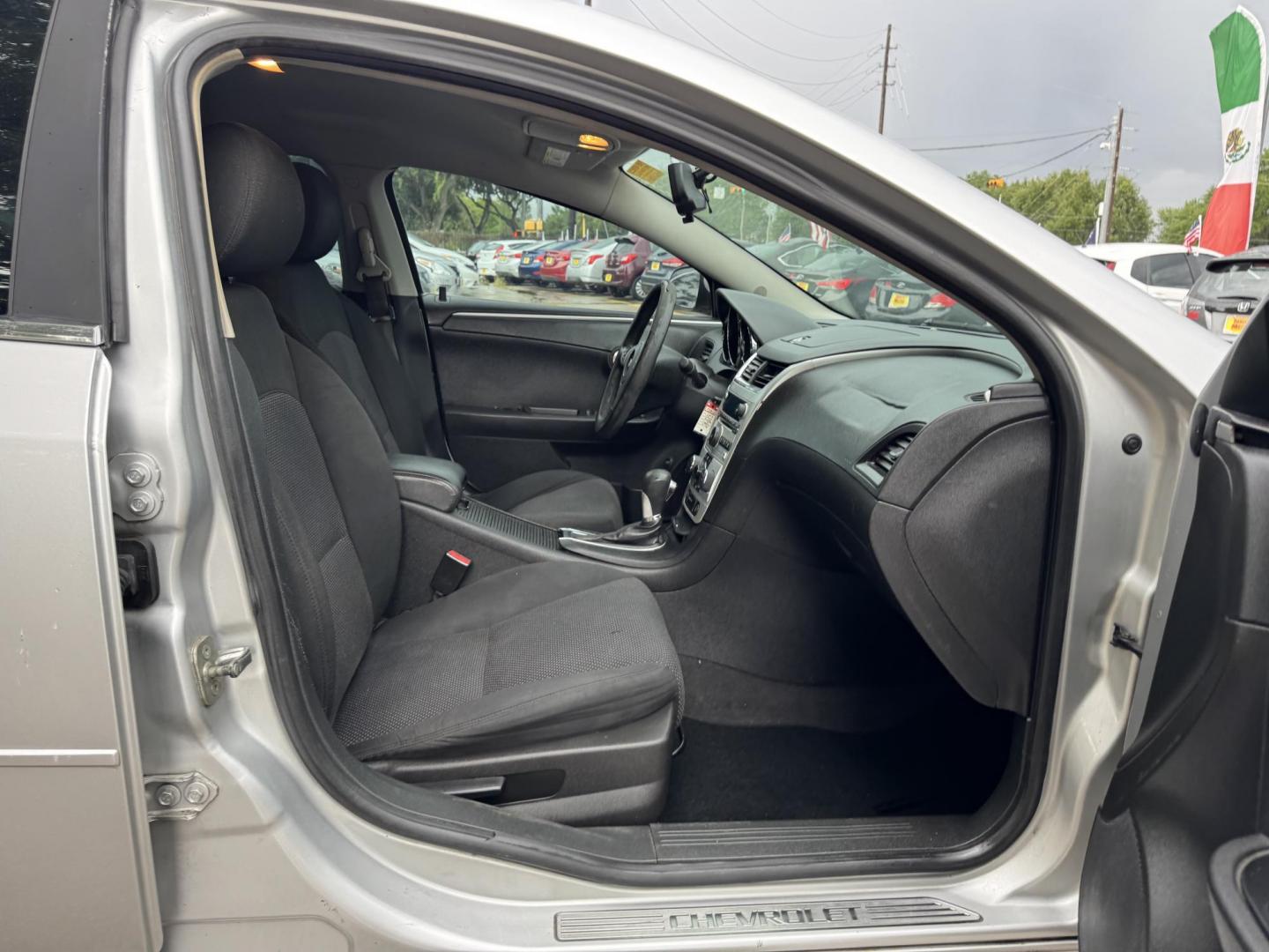 2012 Silver /Gray Chevrolet Malibu 1LT (1G1ZC5E08CF) with an 2.4L L4 DOHC 16V engine, 6-Speed Automatic transmission, located at 16710 Clay Rd., Houston, TX, 77084, (281) 859-7900, 29.834864, -95.656166 - Photo#11
