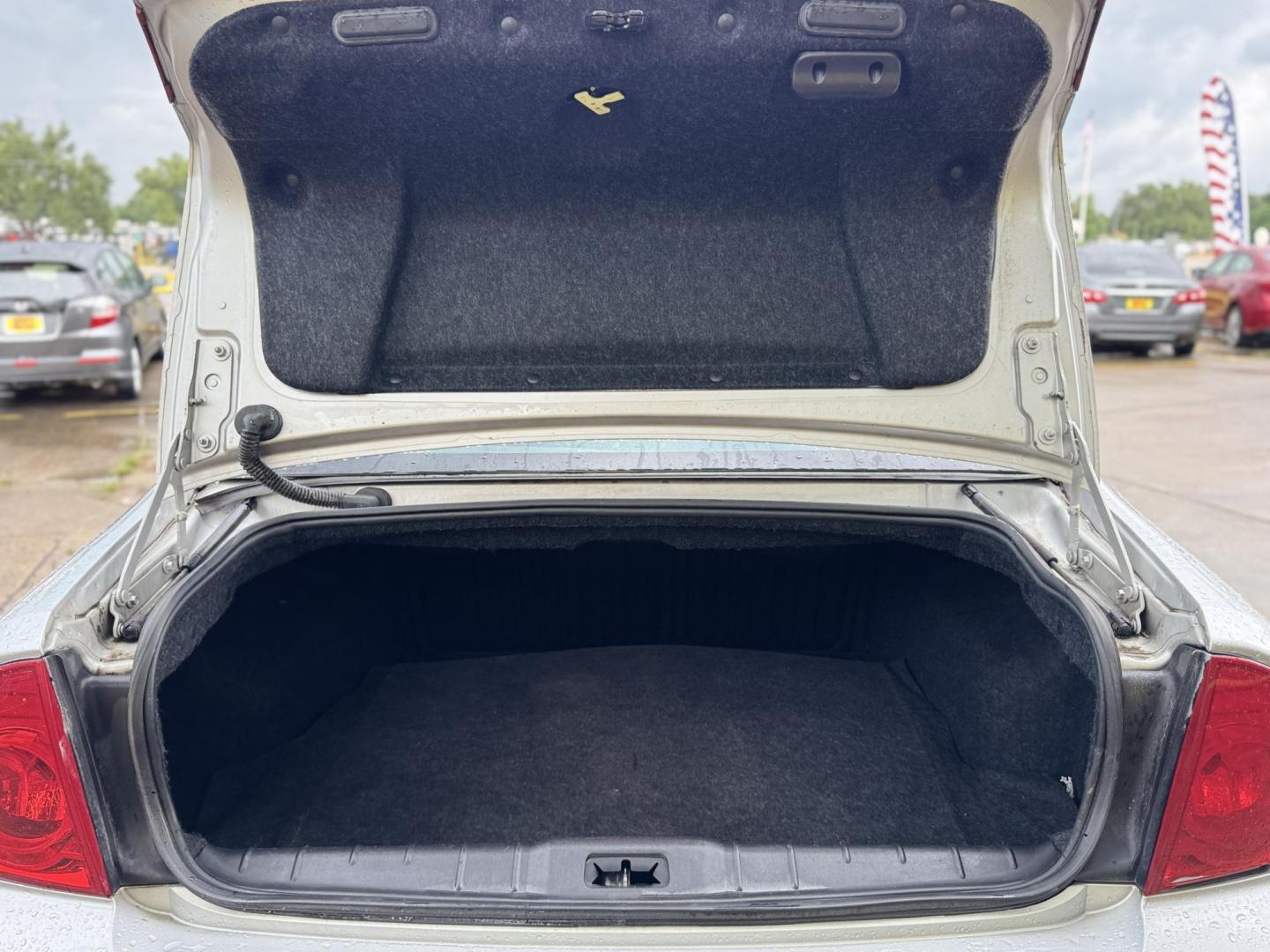 2012 Silver /Gray Chevrolet Malibu 1LT (1G1ZC5E08CF) with an 2.4L L4 DOHC 16V engine, 6-Speed Automatic transmission, located at 16710 Clay Rd., Houston, TX, 77084, (281) 859-7900, 29.834864, -95.656166 - Photo#13