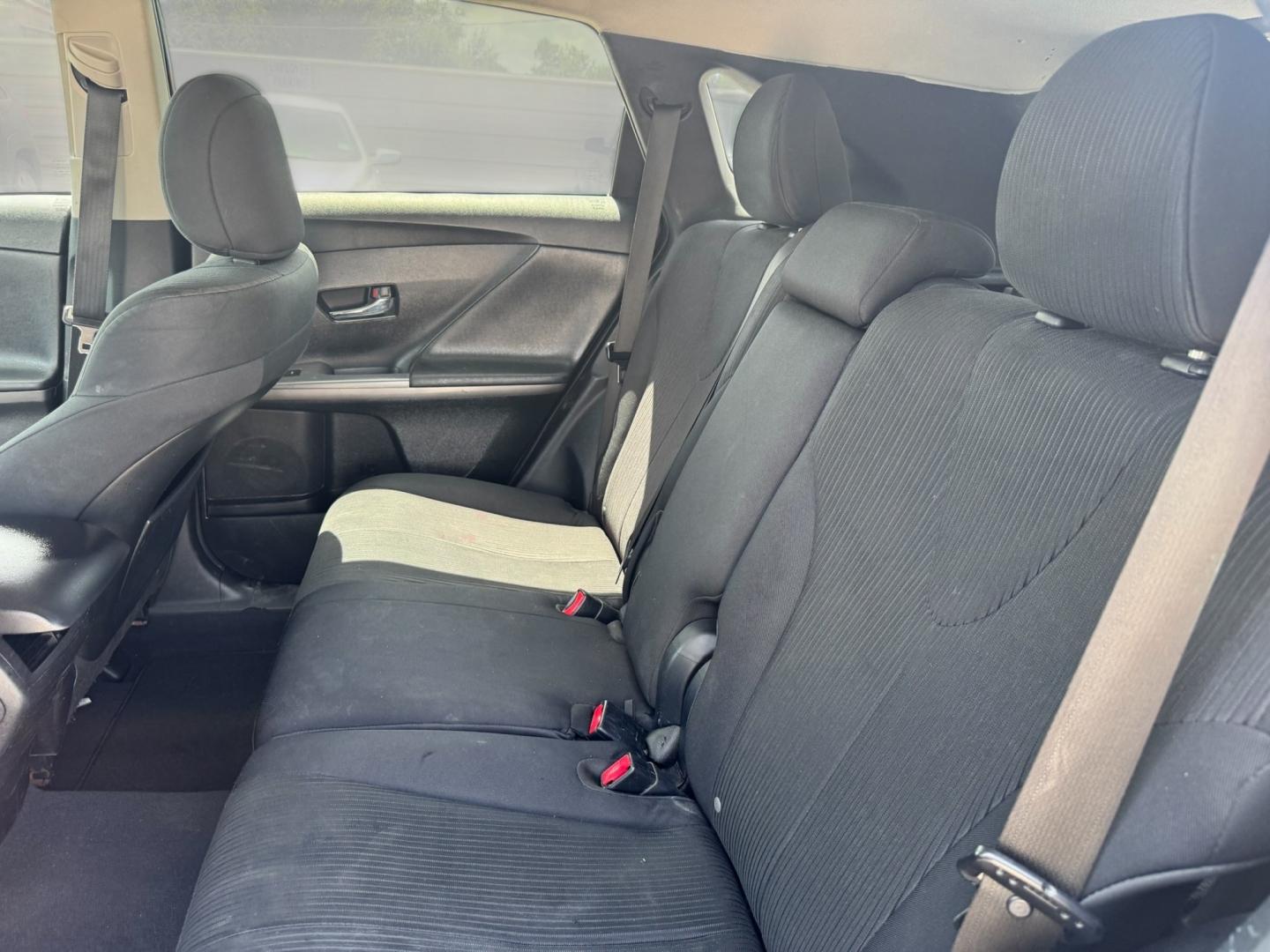 2015 Blue /Black Toyota Venza LE I4 AWD (4T3BA3BB6FU) with an 2.7L L4 DOHC 16V engine, 6-Speed Automatic transmission, located at 16710 Clay Rd., Houston, TX, 77084, (281) 859-7900, 29.834864, -95.656166- Photo#10