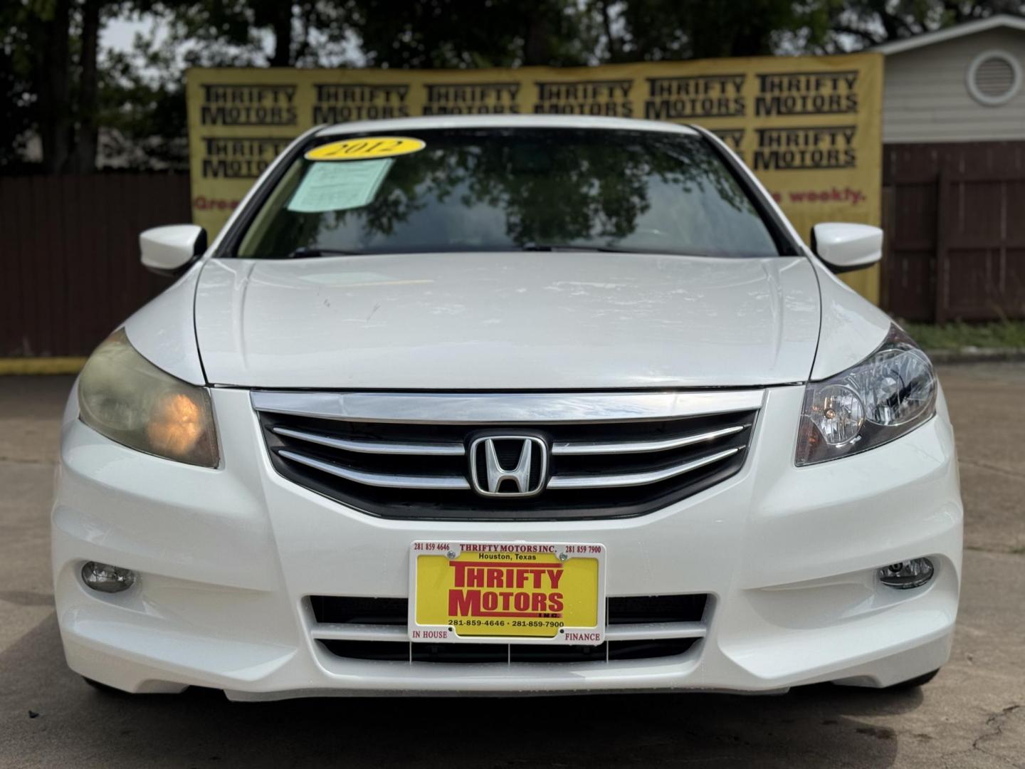 2012 White /Tan Honda Accord EX-L V6 Sedan AT (1HGCP3F8XCA) with an 3.5L V6 SOHC 24V engine, 5-Speed Automatic transmission, located at 16710 Clay Rd., Houston, TX, 77084, (281) 859-7900, 29.834864, -95.656166 - Photo#2