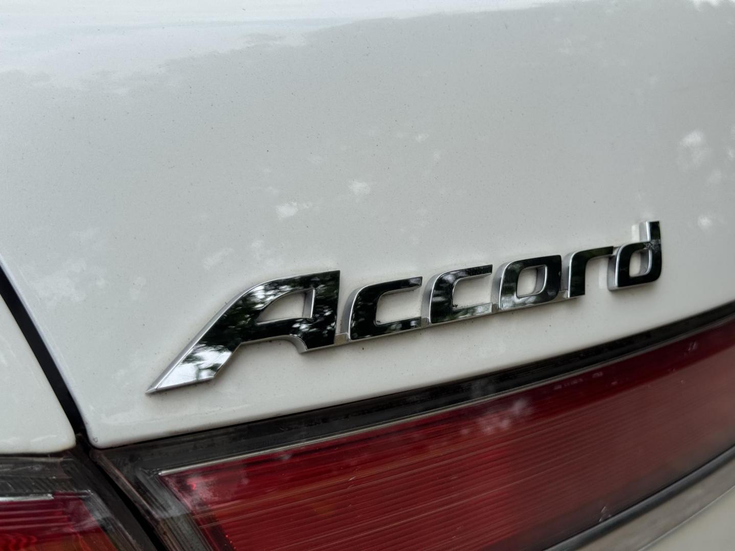 2012 White /Tan Honda Accord EX-L V6 Sedan AT (1HGCP3F8XCA) with an 3.5L V6 SOHC 24V engine, 5-Speed Automatic transmission, located at 16710 Clay Rd., Houston, TX, 77084, (281) 859-7900, 29.834864, -95.656166 - Photo#13