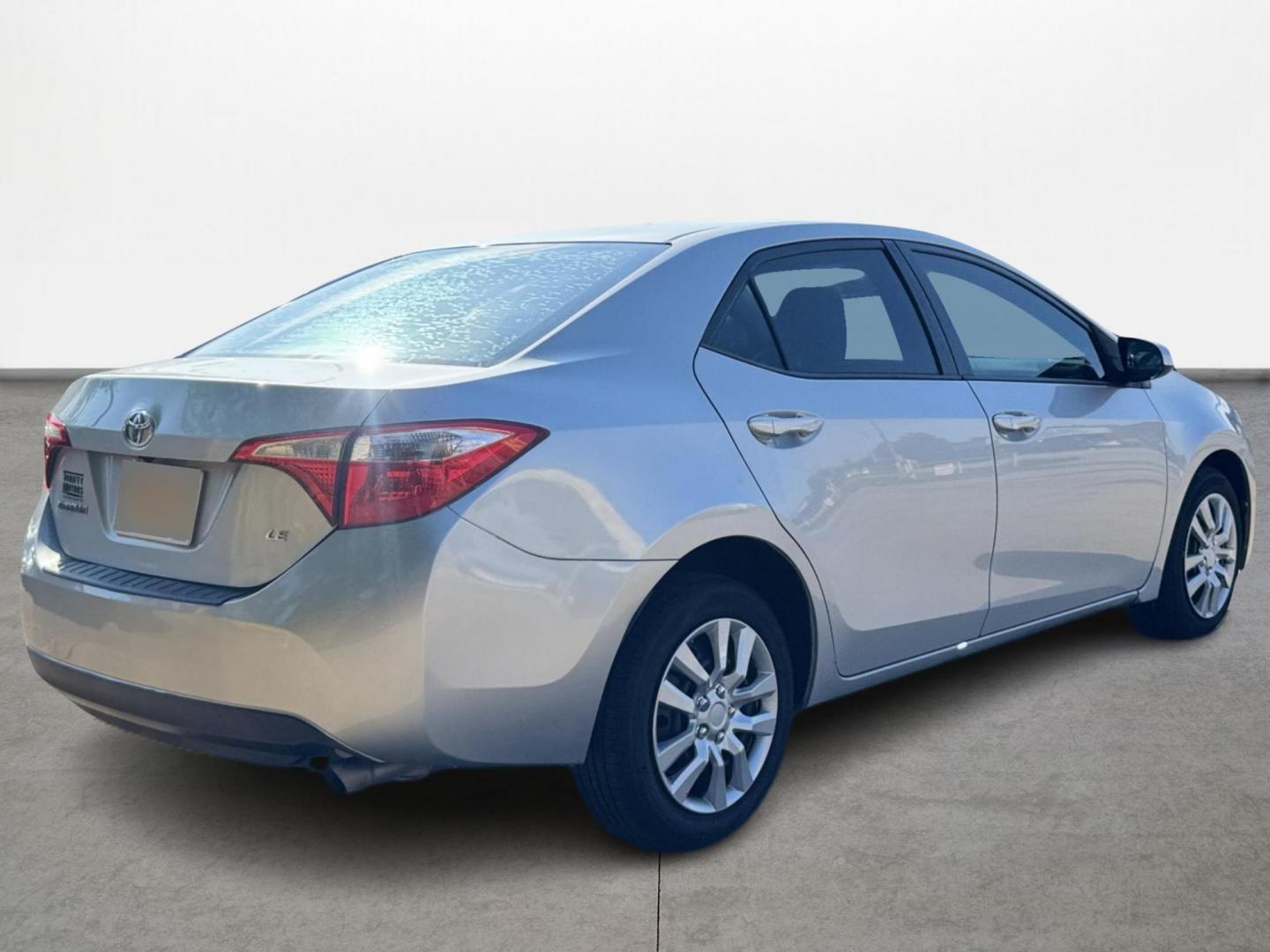 2015 Silver /Gray Toyota Corolla L 4-Speed AT (5YFBURHEXFP) with an 1.8L L4 DOHC 16V engine, 4-Speed Automatic transmission, located at 16710 Clay Rd., Houston, TX, 77084, (281) 859-7900, 29.834864, -95.656166 - Photo#4