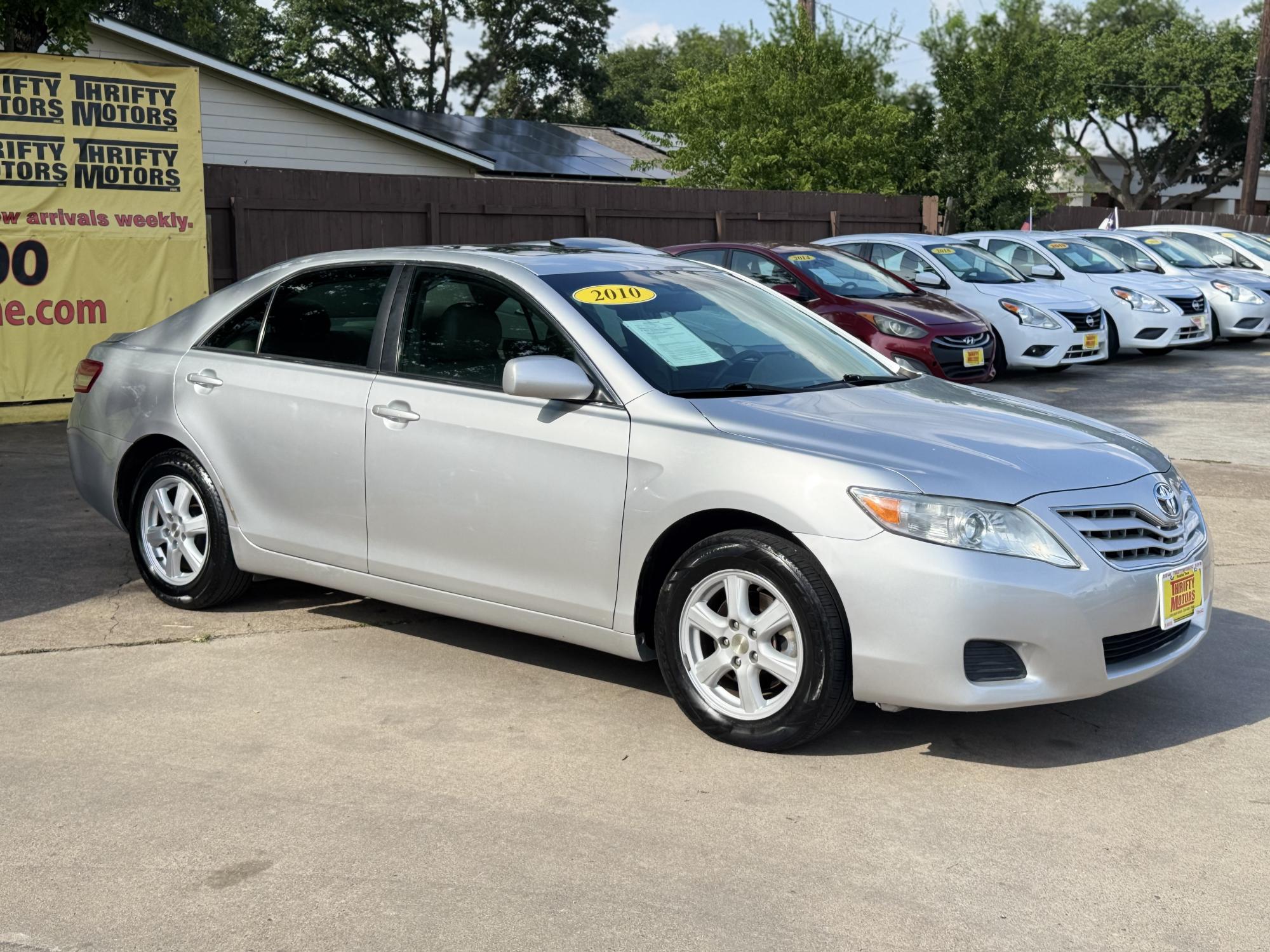 photo of 2010 Toyota Camry Camry-Grade 6-Spd AT