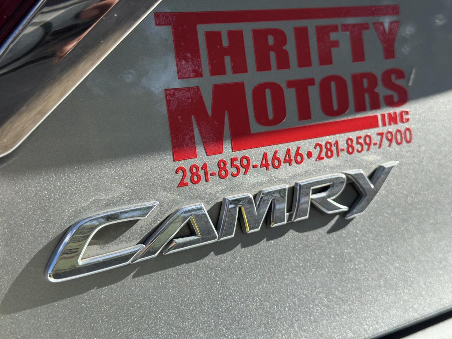 2016 Silver Toyota Camry SE (4T1BF1FKXGU) with an 2.5L L4 DOHC 16V engine, 6-Speed Automatic transmission, located at 16710 Clay Rd., Houston, TX, 77084, (281) 859-7900, 29.834864, -95.656166 - Photo#5