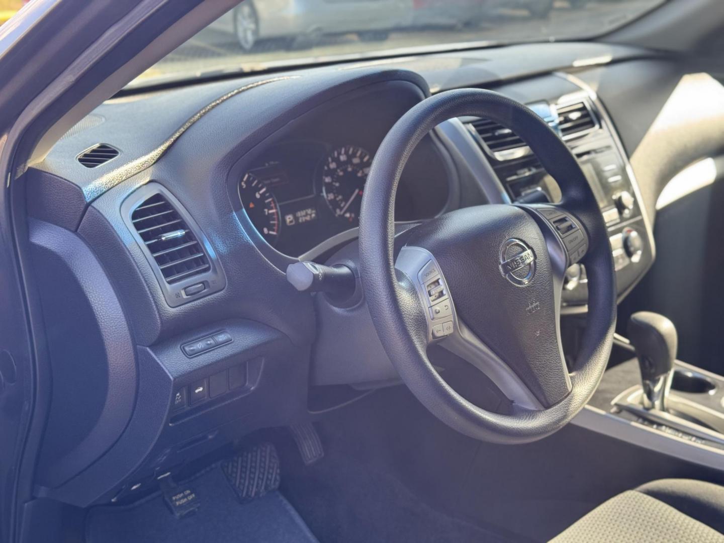 2015 Gray Nissan Altima 2.5 S (1N4AL3AP2FC) with an 2.5L L4 DOHC 16V engine, Continuously Variable Transmission transmission, located at 16710 Clay Rd., Houston, TX, 77084, (281) 859-7900, 29.834864, -95.656166 - Photo#14