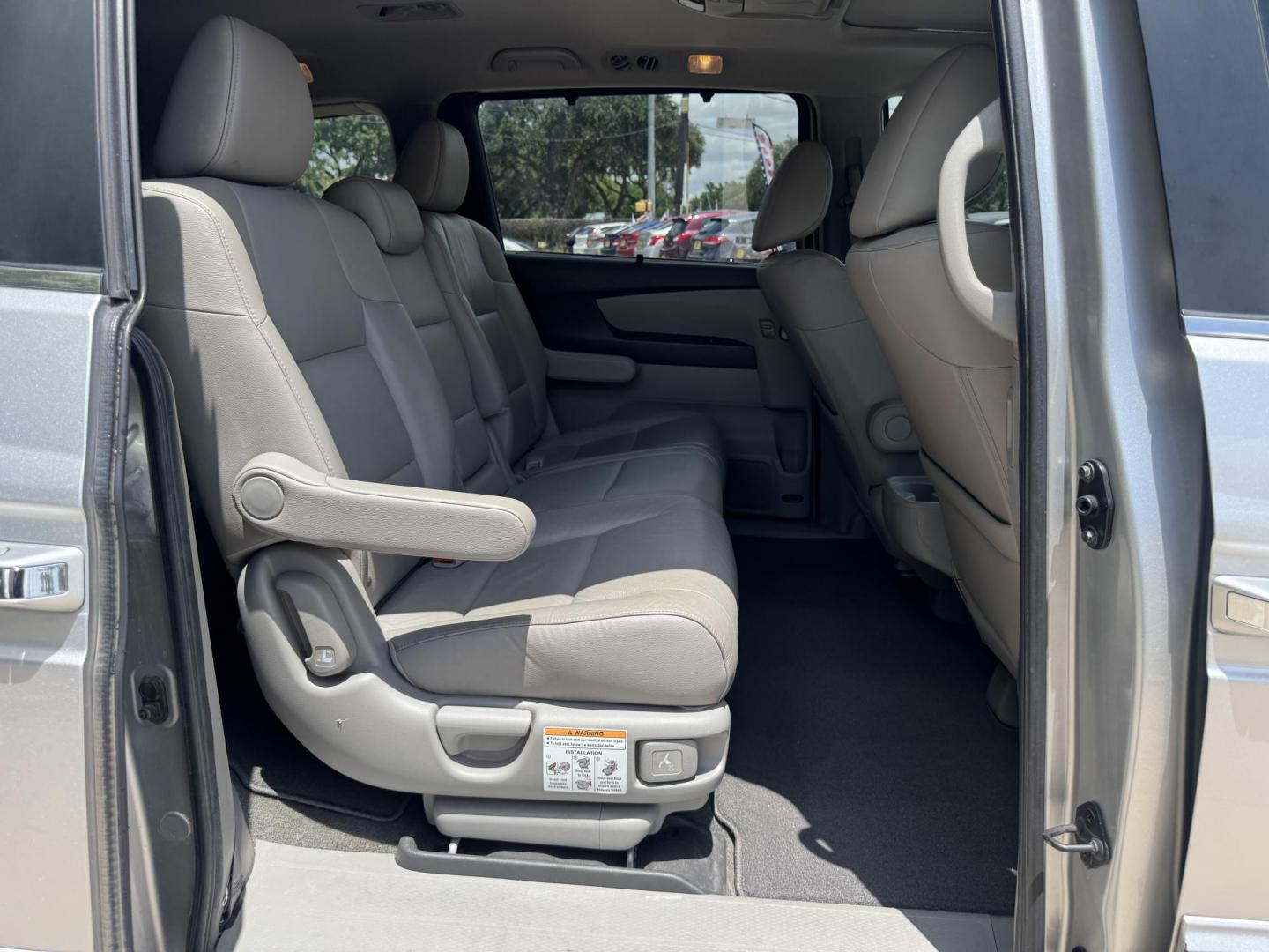 2011 Gray Honda Odyssey EX-L (5FNRL5H62BB) with an 3.5L V6 SOHC 24V engine, 5-Speed Automatic transmission, located at 16710 Clay Rd., Houston, TX, 77084, (281) 859-7900, 29.834864, -95.656166 - Photo#11