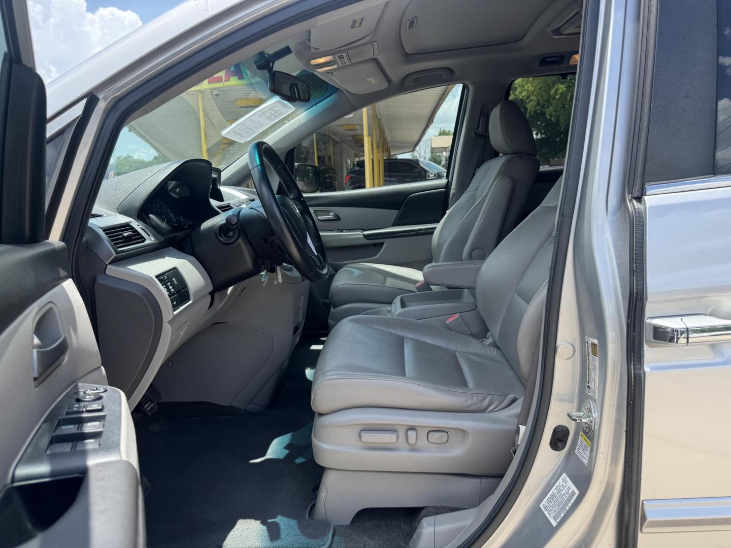 2011 Gray Honda Odyssey EX-L (5FNRL5H62BB) with an 3.5L V6 SOHC 24V engine, 5-Speed Automatic transmission, located at 16710 Clay Rd., Houston, TX, 77084, (281) 859-7900, 29.834864, -95.656166 - Photo#10