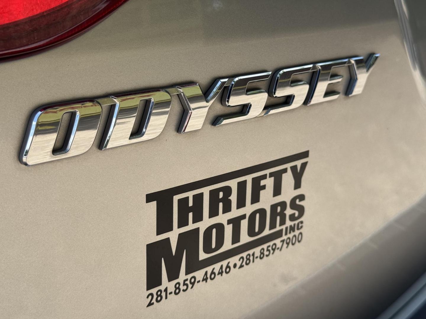 2011 Gray Honda Odyssey EX-L (5FNRL5H62BB) with an 3.5L V6 SOHC 24V engine, 5-Speed Automatic transmission, located at 16710 Clay Rd., Houston, TX, 77084, (281) 859-7900, 29.834864, -95.656166 - Photo#16