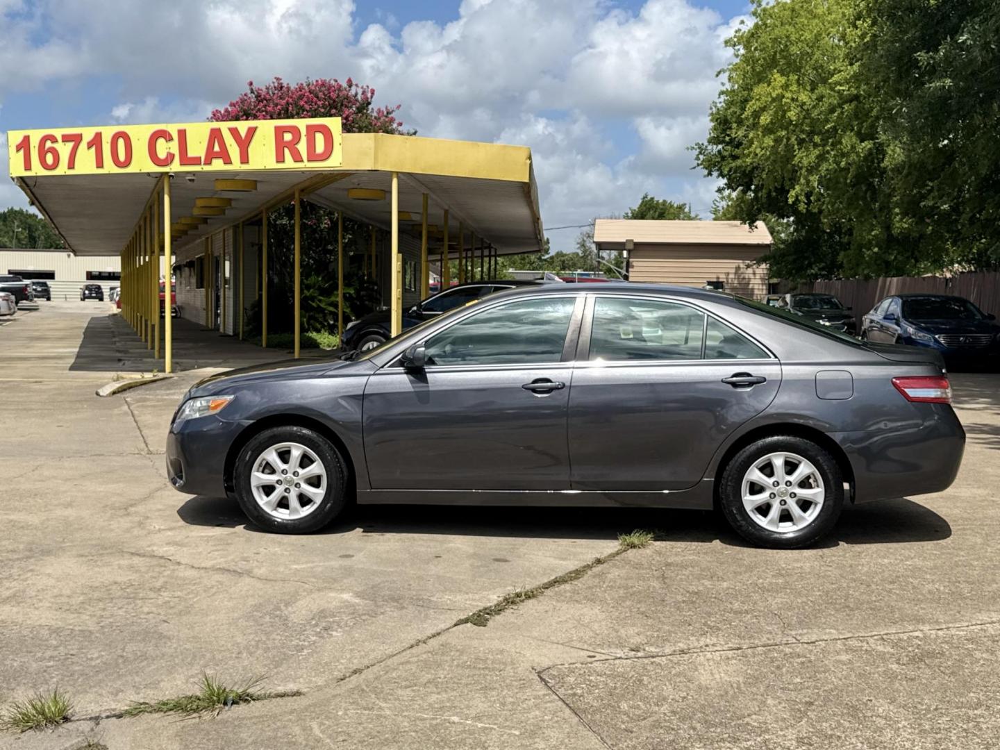 2011 Gray /silver Toyota Camry Base 6-Spd AT (4T4BF3EK8BR) with an 2.5L L4 DOHC 16V engine, 6-Speed Automatic transmission, located at 16710 Clay Rd., Houston, TX, 77084, (281) 859-7900, 29.834864, -95.656166 - Photo#11