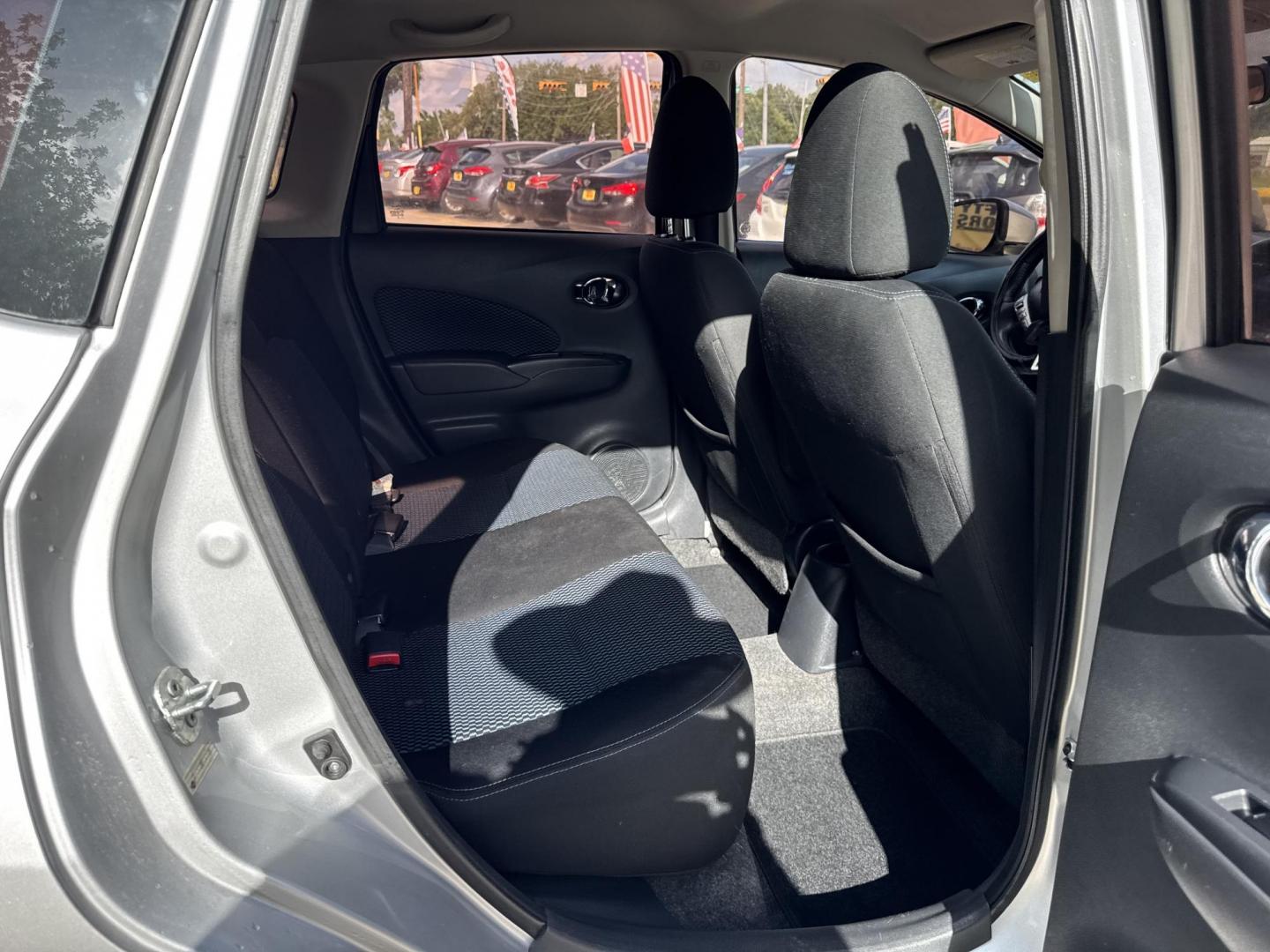 2015 Silver /GRAY Nissan Versa Note S 5MT (3N1CE2CP2FL) with an 1.6L L4 DOHC 16V engine, 5-Speed Manual transmission, located at 16710 Clay Rd., Houston, TX, 77084, (281) 859-7900, 29.834864, -95.656166 - Photo#10