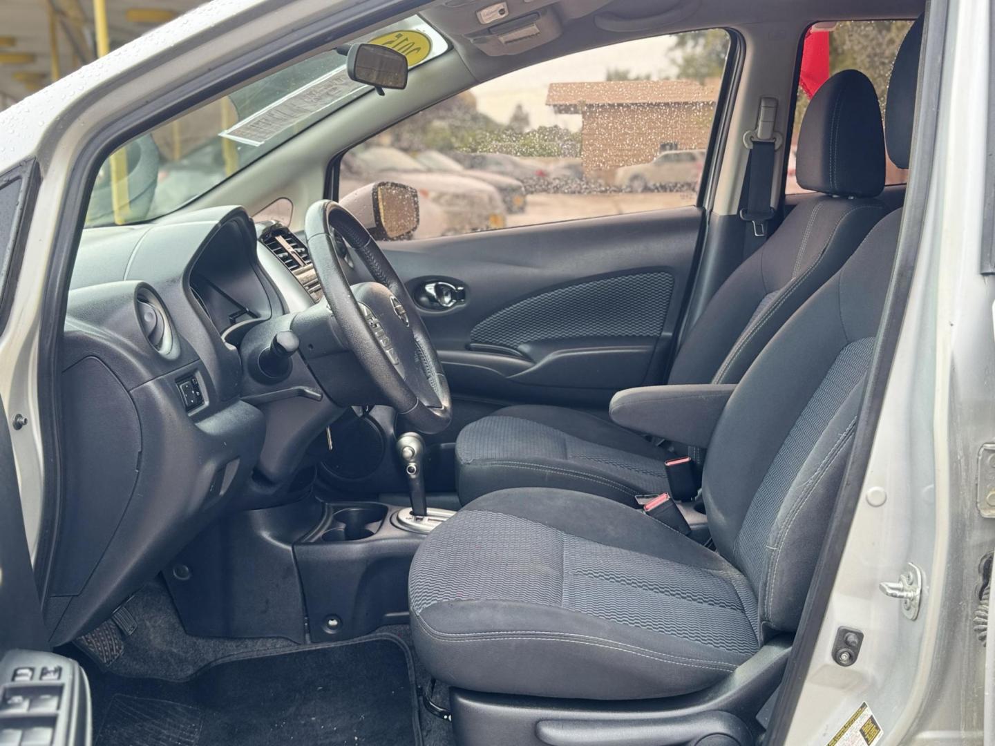 2015 Silver /GRAY Nissan Versa Note S 5MT (3N1CE2CP2FL) with an 1.6L L4 DOHC 16V engine, 5-Speed Manual transmission, located at 16710 Clay Rd., Houston, TX, 77084, (281) 859-7900, 29.834864, -95.656166 - Photo#4