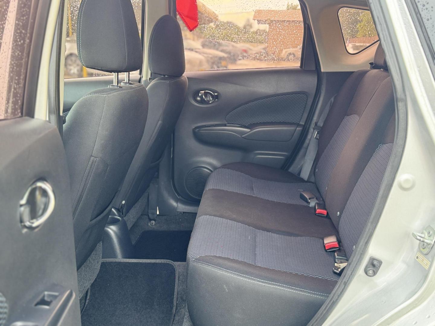 2015 Silver /GRAY Nissan Versa Note S 5MT (3N1CE2CP2FL) with an 1.6L L4 DOHC 16V engine, 5-Speed Manual transmission, located at 16710 Clay Rd., Houston, TX, 77084, (281) 859-7900, 29.834864, -95.656166 - Photo#5