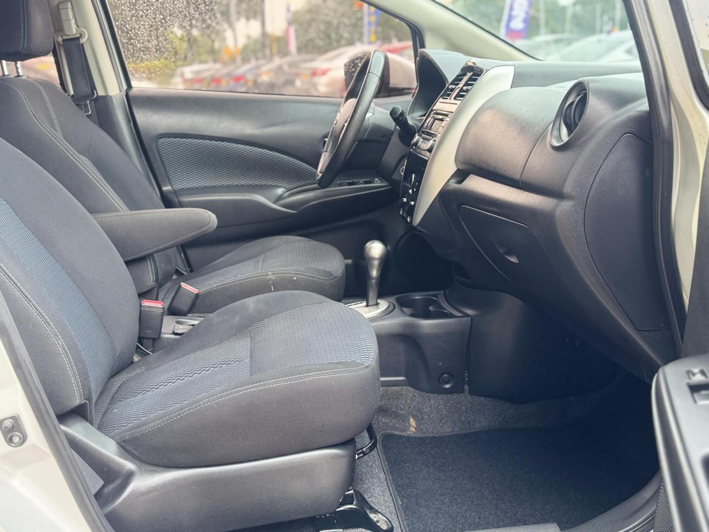 2015 Silver /GRAY Nissan Versa Note S 5MT (3N1CE2CP2FL) with an 1.6L L4 DOHC 16V engine, 5-Speed Manual transmission, located at 16710 Clay Rd., Houston, TX, 77084, (281) 859-7900, 29.834864, -95.656166 - Photo#7