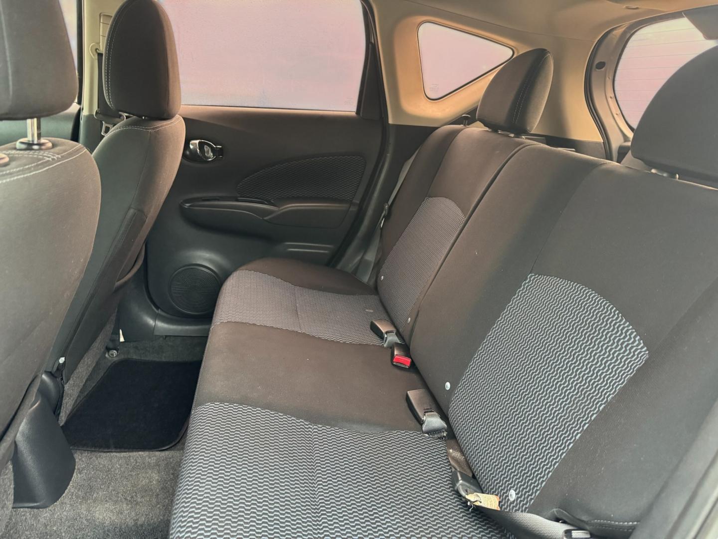 2015 Silver /GRAY Nissan Versa Note S 5MT (3N1CE2CP2FL) with an 1.6L L4 DOHC 16V engine, 5-Speed Manual transmission, located at 16710 Clay Rd., Houston, TX, 77084, (281) 859-7900, 29.834864, -95.656166- Photo#8