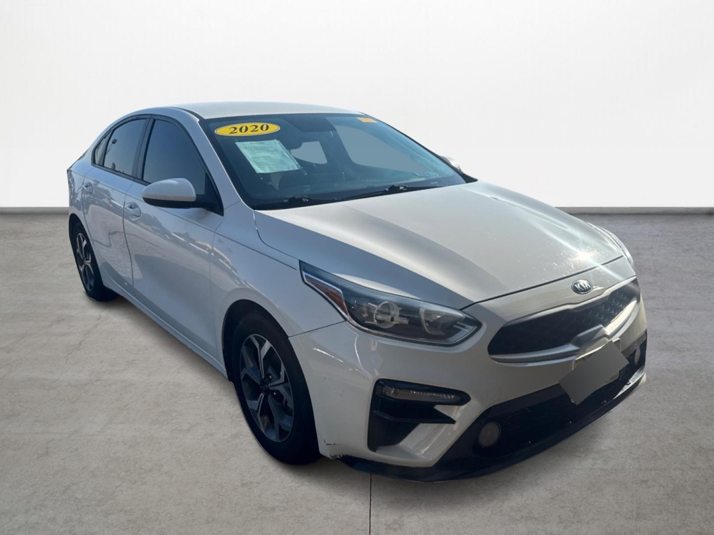 2020 White /GRAY Kia Forte FE 6M (3KPF24AD2LE) with an 2.0L L4 DOHC 16V engine, 6M transmission, located at 16710 Clay Rd., Houston, TX, 77084, (281) 859-7900, 29.834864, -95.656166 - Photo#0