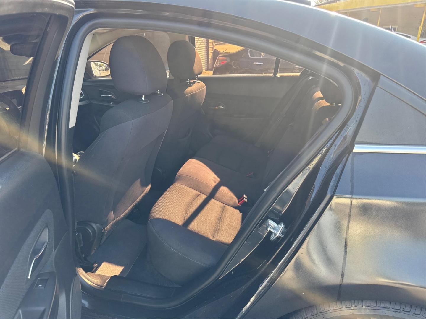 2020 White /GRAY Kia Forte FE 6M (3KPF24AD2LE) with an 2.0L L4 DOHC 16V engine, 6M transmission, located at 16710 Clay Rd., Houston, TX, 77084, (281) 859-7900, 29.834864, -95.656166 - Photo#11