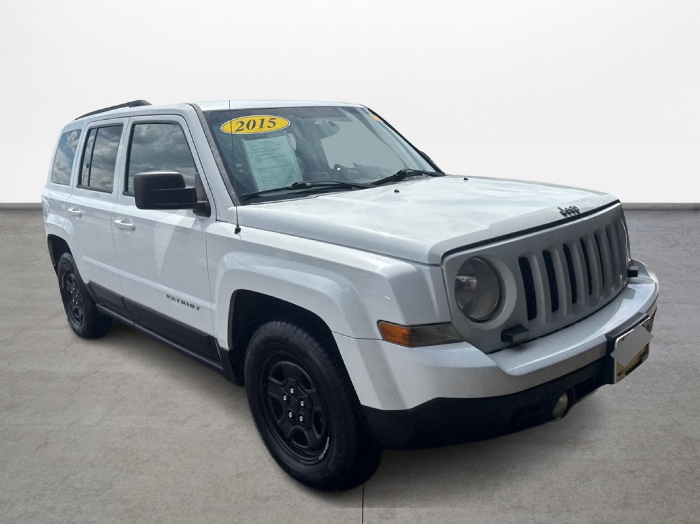 2015 Jeep Patriot Sport 2WD (1C4NJPBB9FD) with an 2.4L L4 DOHC 16V engine, located at 16710 Clay Rd., Houston, TX, 77084, (281) 859-7900, 29.834864, -95.656166 - Photo#0