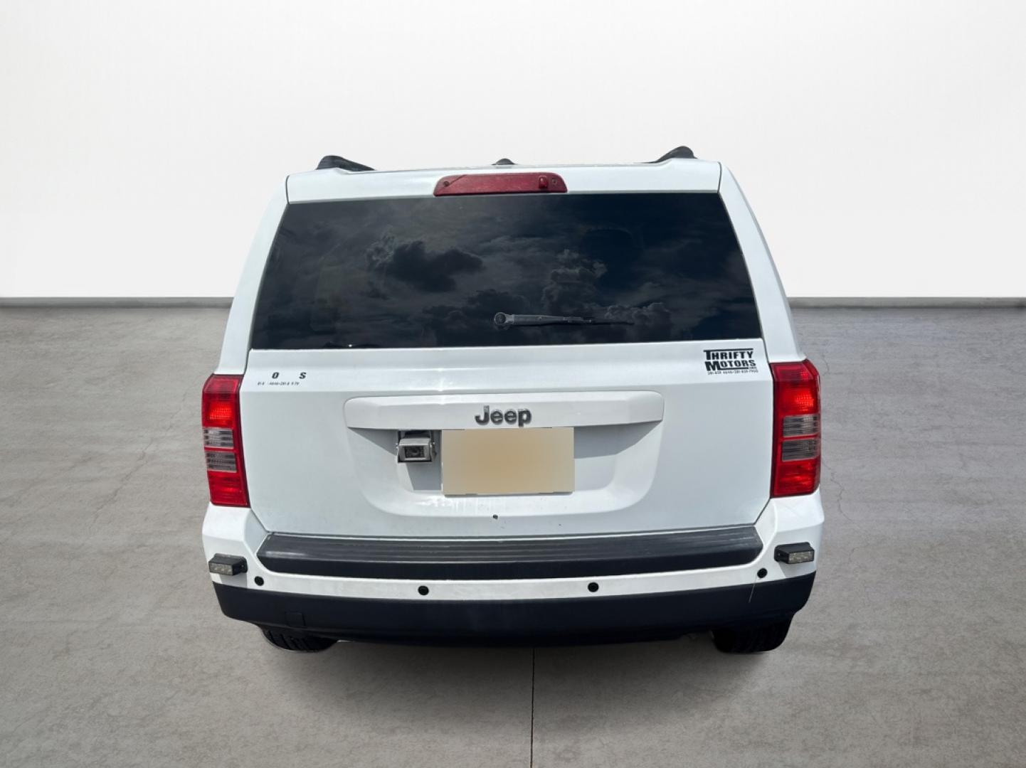 2015 Jeep Patriot Sport 2WD (1C4NJPBB9FD) with an 2.4L L4 DOHC 16V engine, located at 16710 Clay Rd., Houston, TX, 77084, (281) 859-7900, 29.834864, -95.656166 - Photo#3