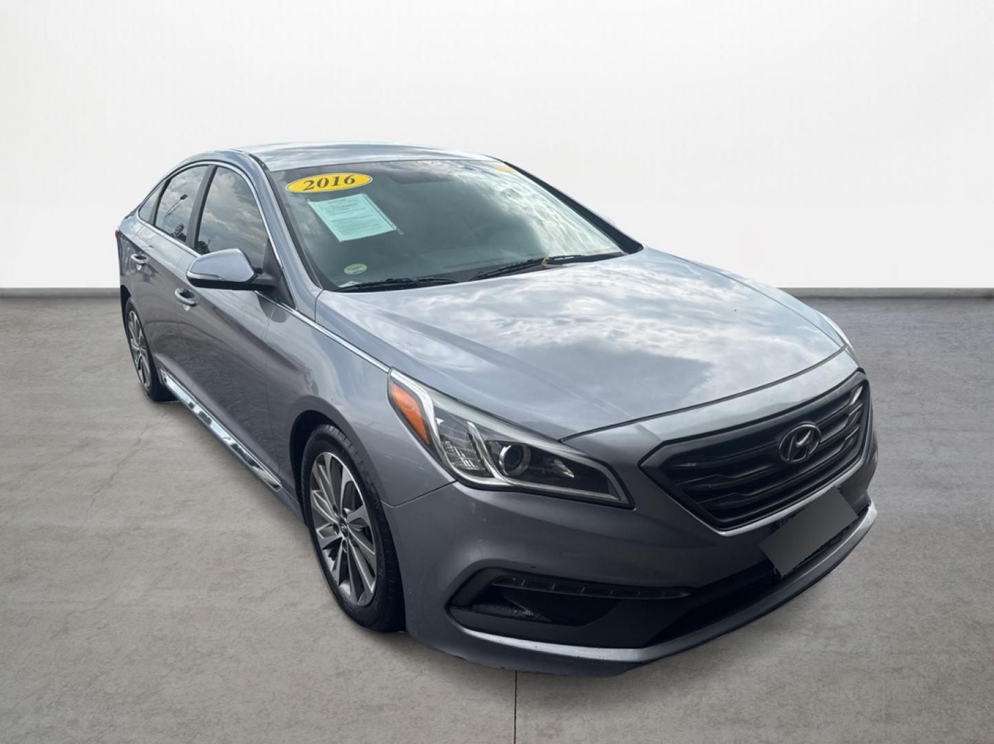 2016 Hyundai Sonata Sport (5NPE34AF5GH) with an 2.4L L4 DOHC 16V engine, 6A transmission, located at 16710 Clay Rd., Houston, TX, 77084, (281) 859-7900, 29.834864, -95.656166 - Photo#2