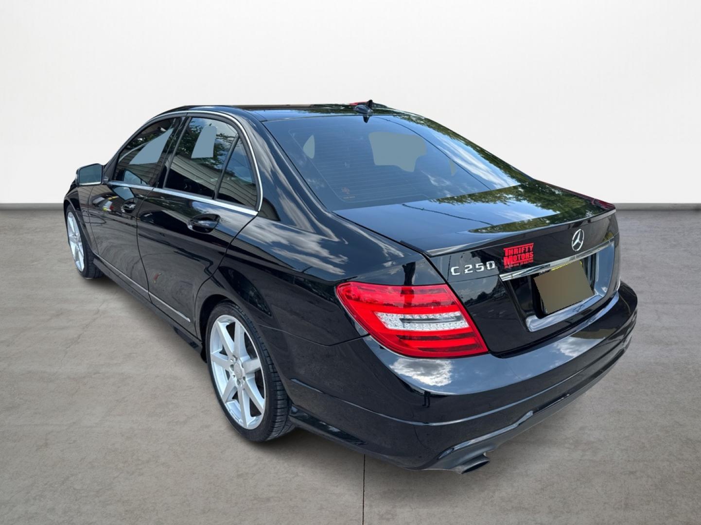 2014 Mercedes-Benz C-Class C250 Luxury Sedan (WDDGF4HBXEA) with an 3.0L V6 DOHC 16V engine, 7-Speed Automatic transmission, located at 16710 Clay Rd., Houston, TX, 77084, (281) 859-7900, 29.834864, -95.656166 - Photo#6