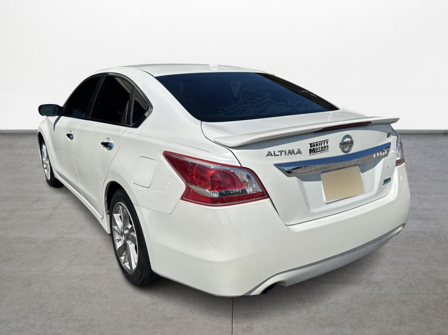 2013 Nissan Altima 2.5 S (1N4AL3AP9DN) with an 2.5L L4 DOHC 16V engine, located at 16710 Clay Rd., Houston, TX, 77084, (281) 859-7900, 29.834864, -95.656166 - Photo#6