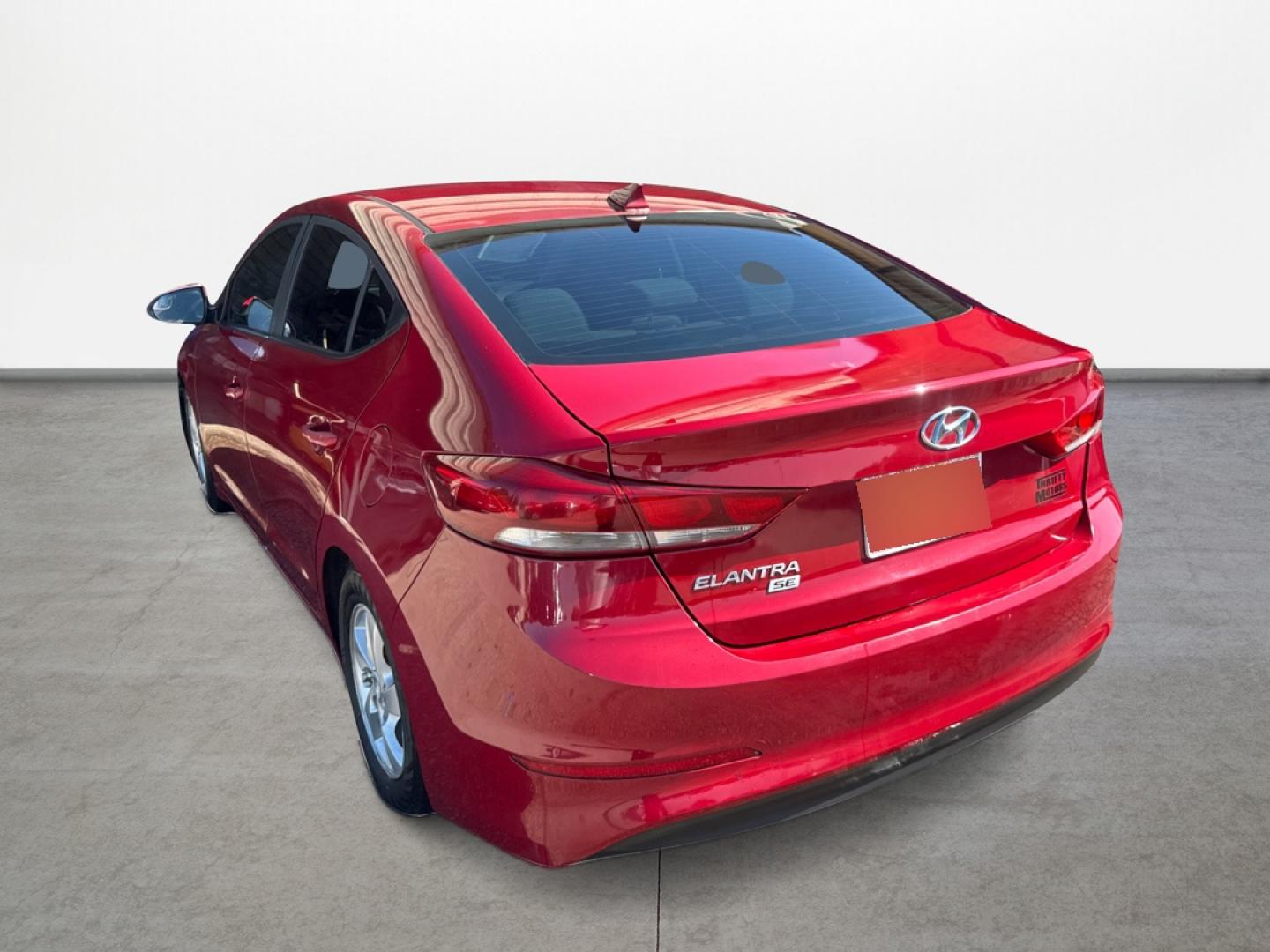 2017 Hyundai Elantra SE 6AT (KMHD74LF7HU) with an 1.8L L4 DOHC 16V engine, 6A transmission, located at 16710 Clay Rd., Houston, TX, 77084, (281) 859-7900, 29.834864, -95.656166 - Photo#6