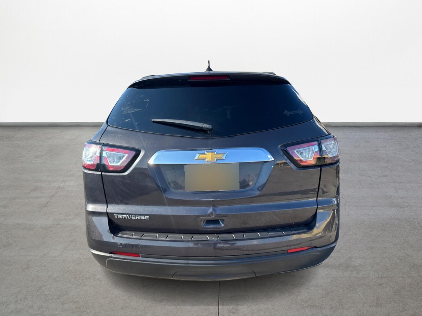 2017 Chevrolet Traverse LS FWD w/PDC (1GNKRFED7HJ) with an 3.6L V6 DOHC 24V engine, 6A transmission, located at 16710 Clay Rd., Houston, TX, 77084, (281) 859-7900, 29.834864, -95.656166 - Photo#5
