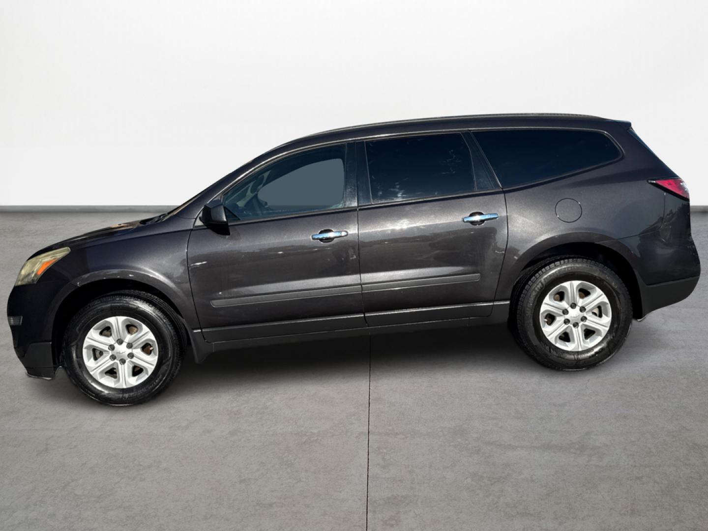 2017 Chevrolet Traverse LS FWD w/PDC (1GNKRFED7HJ) with an 3.6L V6 DOHC 24V engine, 6A transmission, located at 16710 Clay Rd., Houston, TX, 77084, (281) 859-7900, 29.834864, -95.656166 - Photo#7