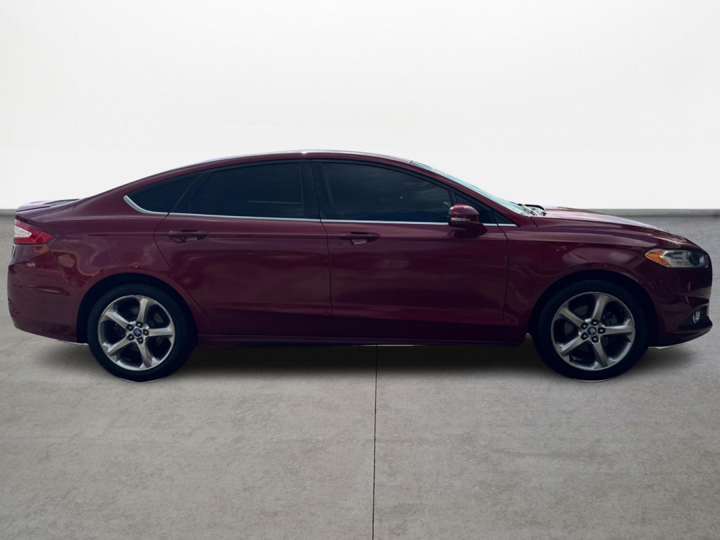 2013 Ford Fusion SE (3FA6P0HR6DR) with an 1.6L L4 DOHC 16V engine, located at 16710 Clay Rd., Houston, TX, 77084, (281) 859-7900, 29.834864, -95.656166 - Photo#3
