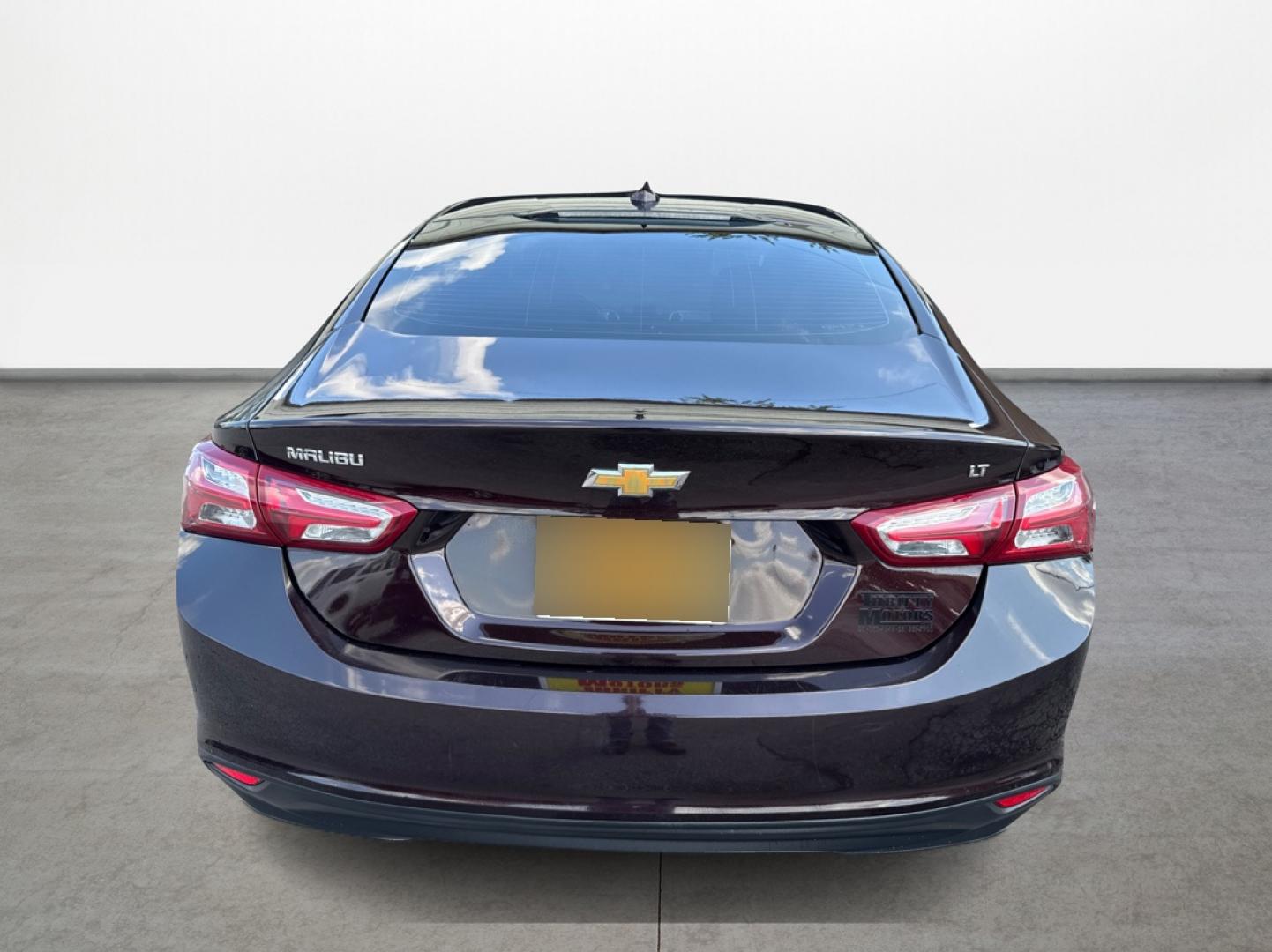 2020 Chevrolet Malibu LT (1G1ZD5STXLF) with an 1.5L L4 DOHC 16V engine, 6A transmission, located at 16710 Clay Rd., Houston, TX, 77084, (281) 859-7900, 29.834864, -95.656166 - Photo#5