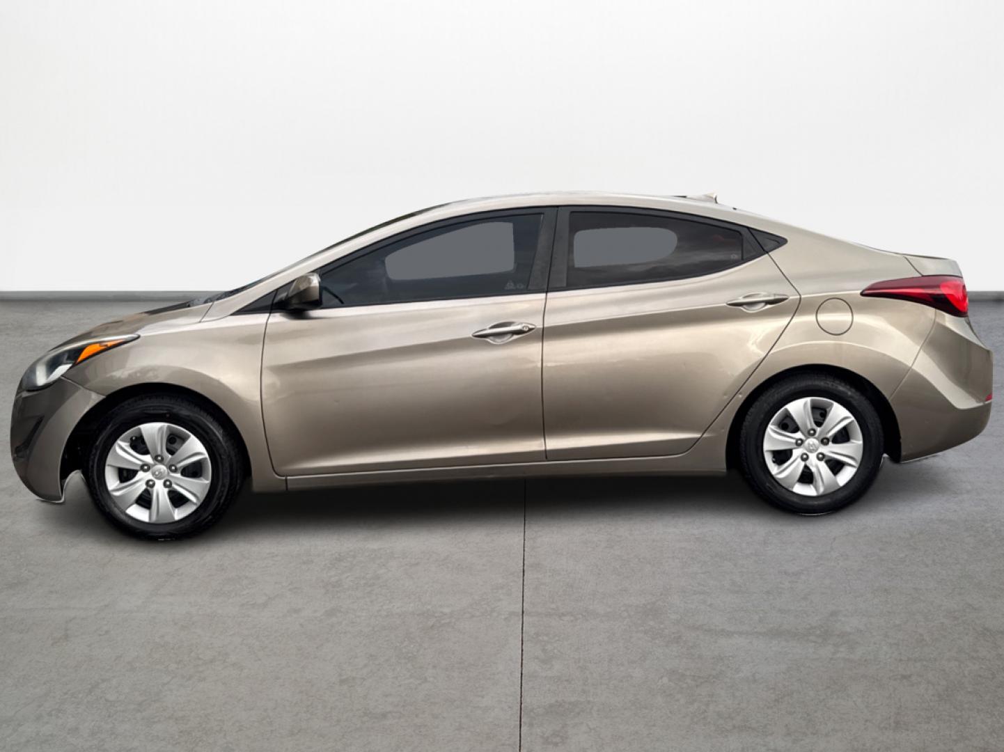 2016 Hyundai Elantra Limited (5NPDH4AE6GH) with an 1.8L L4 DOHC 16V engine, 6-Speed Automatic transmission, located at 16710 Clay Rd., Houston, TX, 77084, (281) 859-7900, 29.834864, -95.656166 - Photo#3