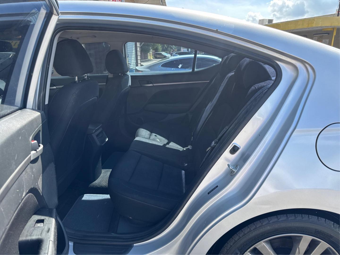 2018 Hyundai Elantra Limited (5NPD84LF1JH) with an 1.8L L4 DOHC 16V engine, 6A transmission, located at 16710 Clay Rd., Houston, TX, 77084, (281) 859-7900, 29.834864, -95.656166 - Photo#12