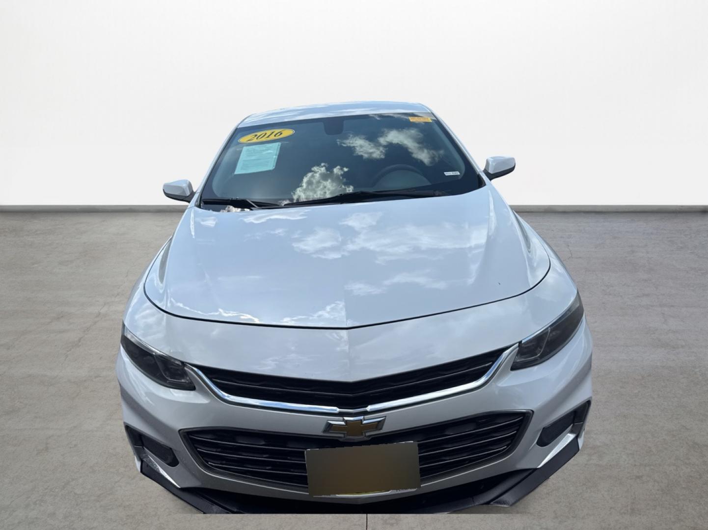 2016 Chevrolet Malibu 1LT (1G1ZE5ST2GF) with an 1.5L L4 DOHC 16V engine, 6A transmission, located at 16710 Clay Rd., Houston, TX, 77084, (281) 859-7900, 29.834864, -95.656166 - Photo#1