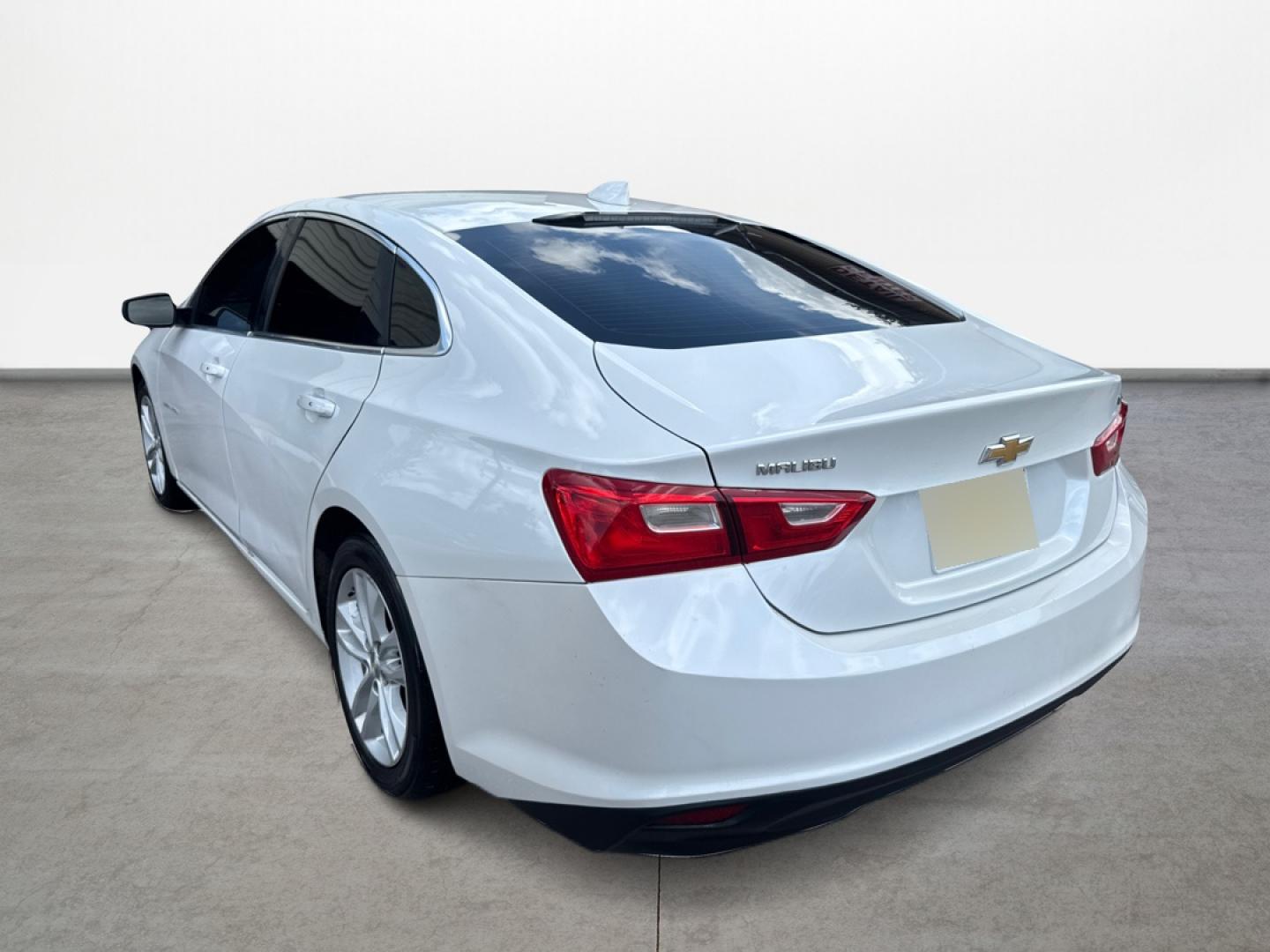 2016 Chevrolet Malibu 1LT (1G1ZE5ST2GF) with an 1.5L L4 DOHC 16V engine, 6A transmission, located at 16710 Clay Rd., Houston, TX, 77084, (281) 859-7900, 29.834864, -95.656166 - Photo#6