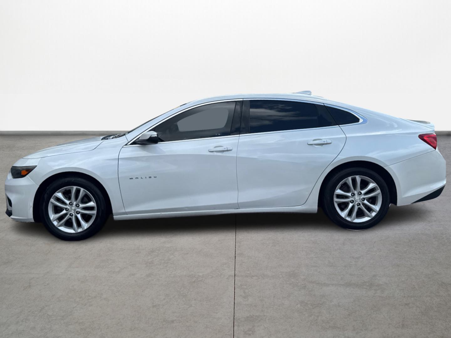 2016 Chevrolet Malibu 1LT (1G1ZE5ST2GF) with an 1.5L L4 DOHC 16V engine, 6A transmission, located at 16710 Clay Rd., Houston, TX, 77084, (281) 859-7900, 29.834864, -95.656166 - Photo#7