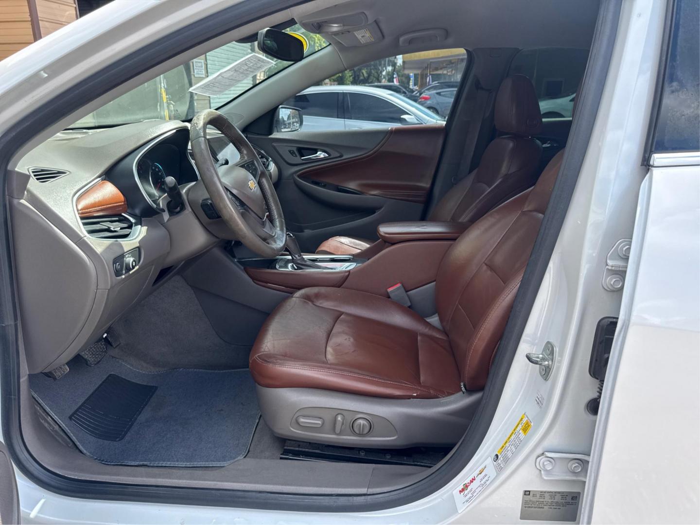 2016 Chevrolet Malibu 1LT (1G1ZE5ST2GF) with an 1.5L L4 DOHC 16V engine, 6A transmission, located at 16710 Clay Rd., Houston, TX, 77084, (281) 859-7900, 29.834864, -95.656166 - Photo#8