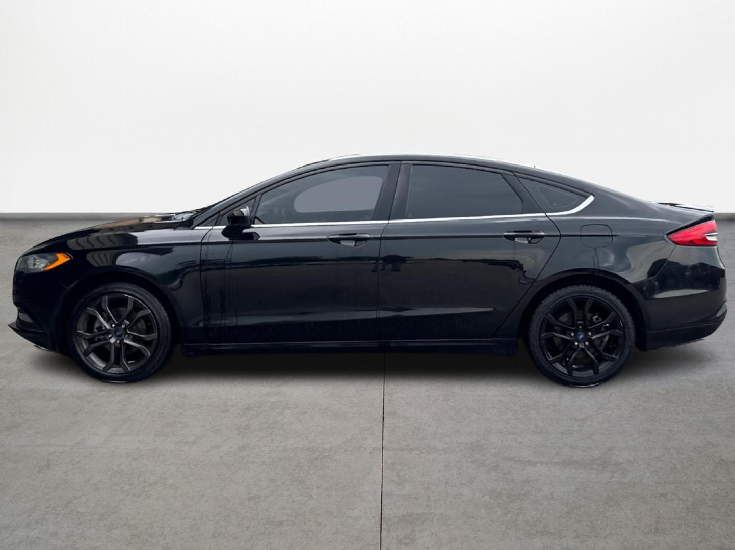 2018 Ford Fusion S (3FA6P0G71JR) with an 2.5L L4 DOHC 16V engine, 6A transmission, located at 16710 Clay Rd., Houston, TX, 77084, (281) 859-7900, 29.834864, -95.656166 - Photo#6