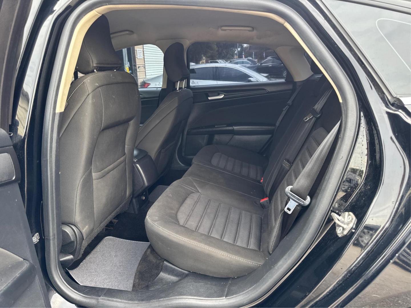 2018 Ford Fusion S (3FA6P0G71JR) with an 2.5L L4 DOHC 16V engine, 6A transmission, located at 16710 Clay Rd., Houston, TX, 77084, (281) 859-7900, 29.834864, -95.656166 - Photo#9