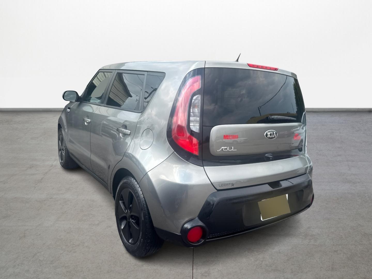 2015 Kia Soul Base (KNDJN2A20F7) with an 1.6L L4 DOHC 16V engine, located at 16710 Clay Rd., Houston, TX, 77084, (281) 859-7900, 29.834864, -95.656166 - Photo#3